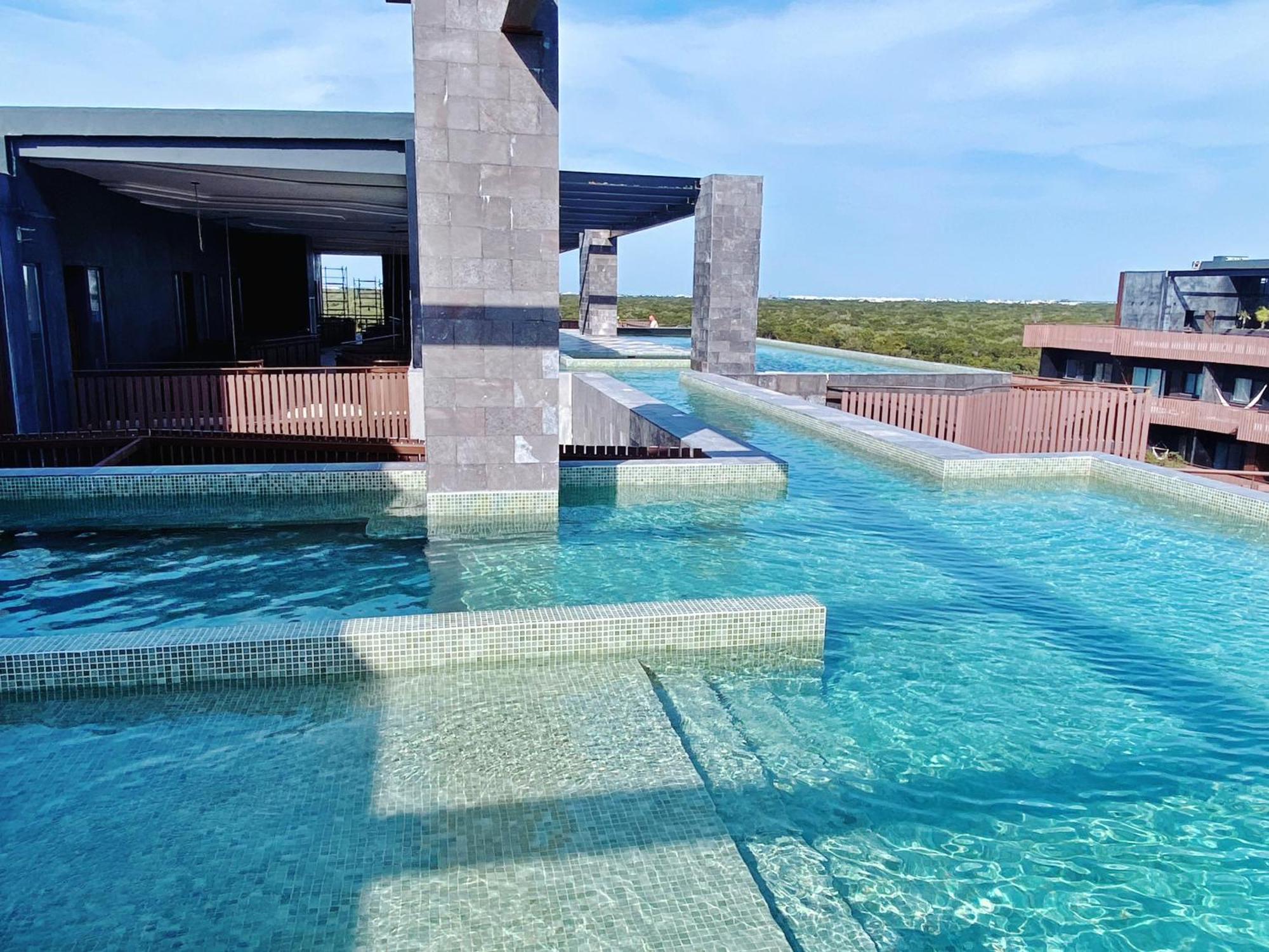 1-bd With Ocean View Rooftop Pool *