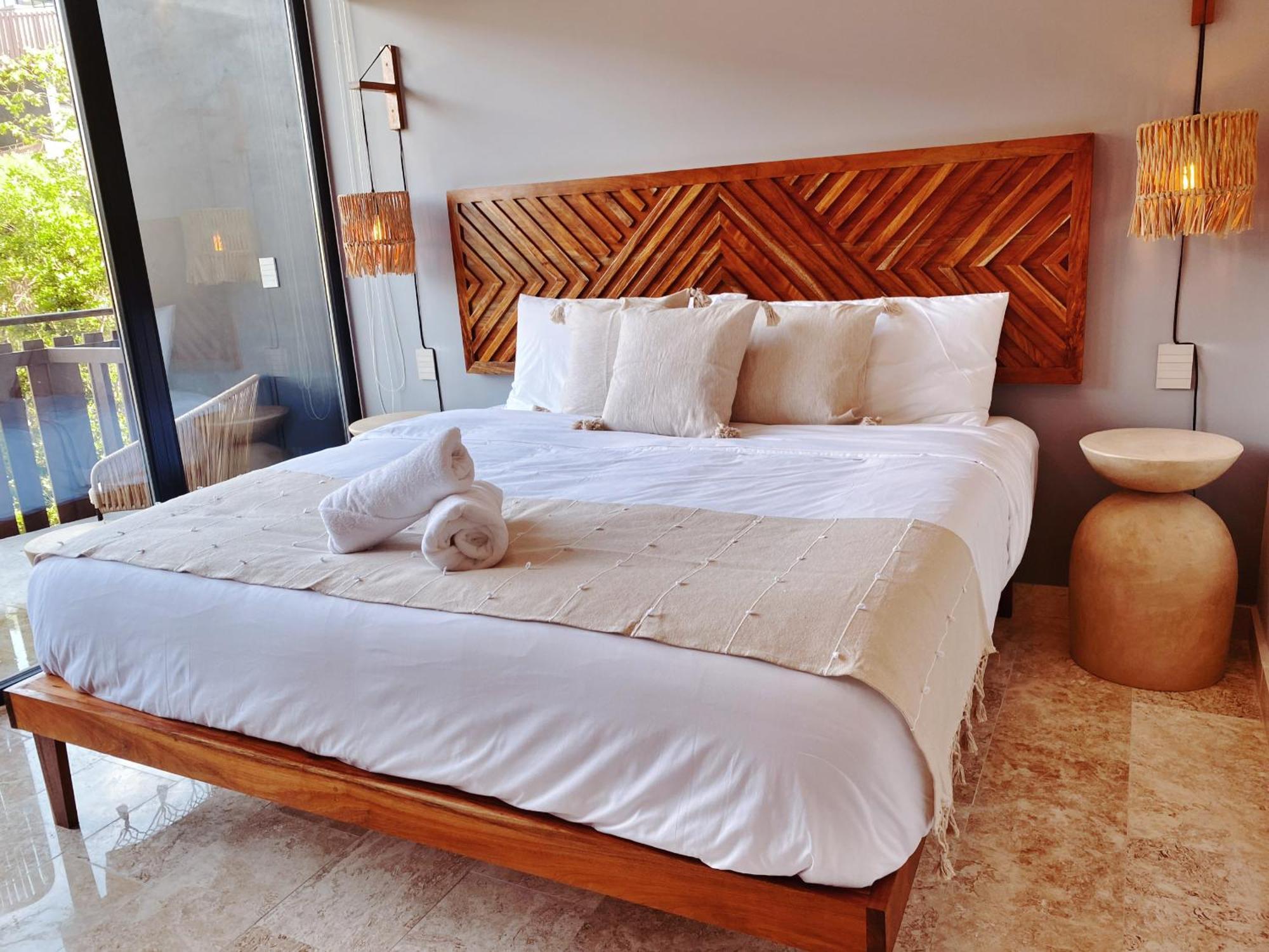 1-bd With Ocean View Rooftop Pool Apartment *