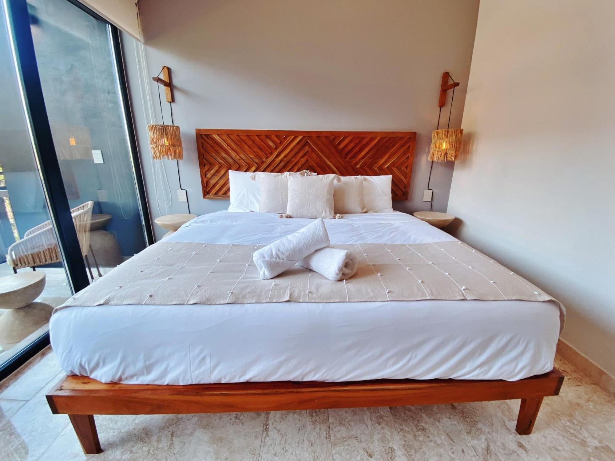 Apartment 1-bd With Ocean View Rooftop Pool *