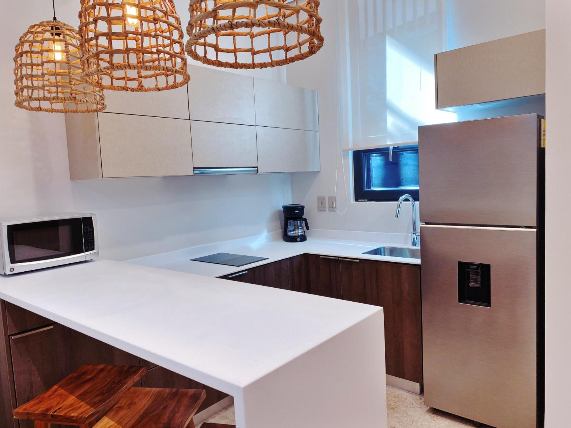 1-bd With Ocean View Rooftop Pool *