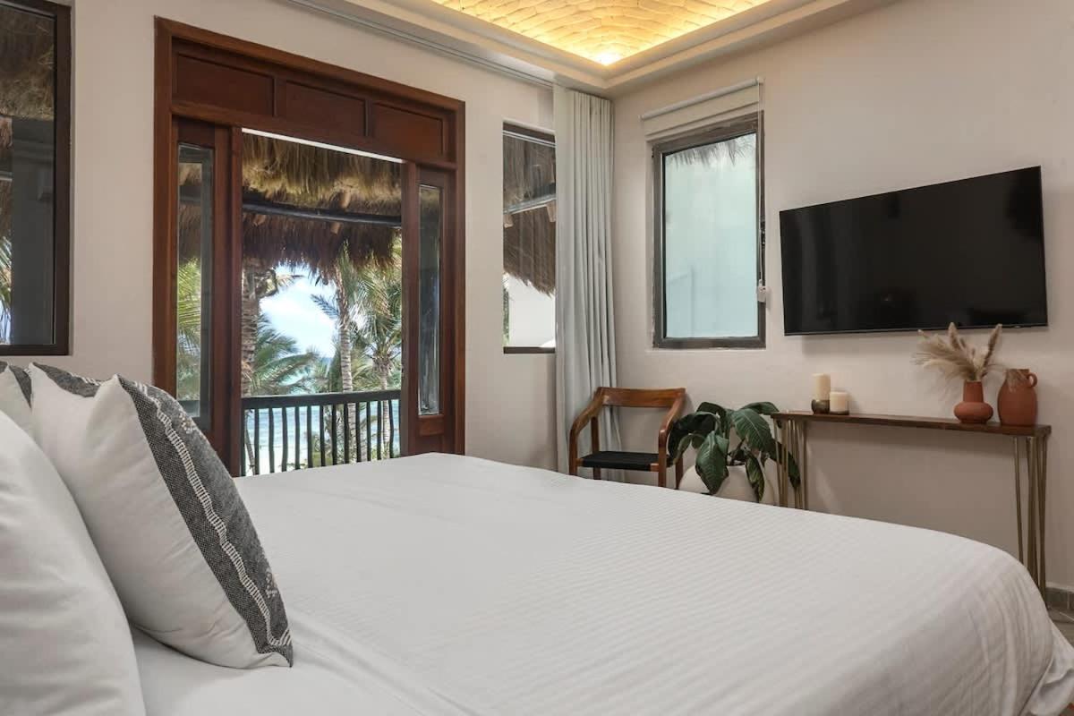 New 3br Private Beachfront With Pool At Soliman *