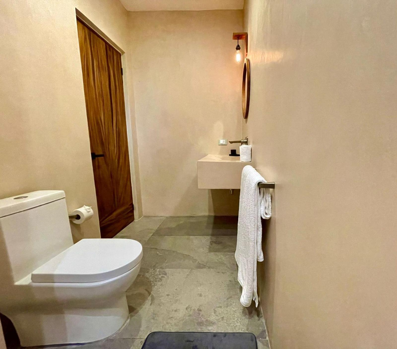 Apartment La Veleta, Pet Friendly Studio,laundry ,wifi 250mb,alberca Tulum