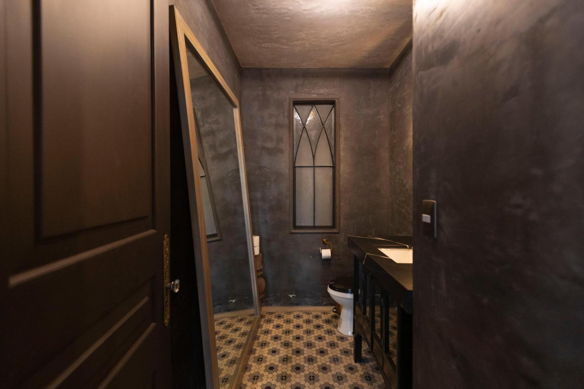 Casa Halo - Mansion, Nightclub, Pool, Sonos, Gated, Staff Pousada *