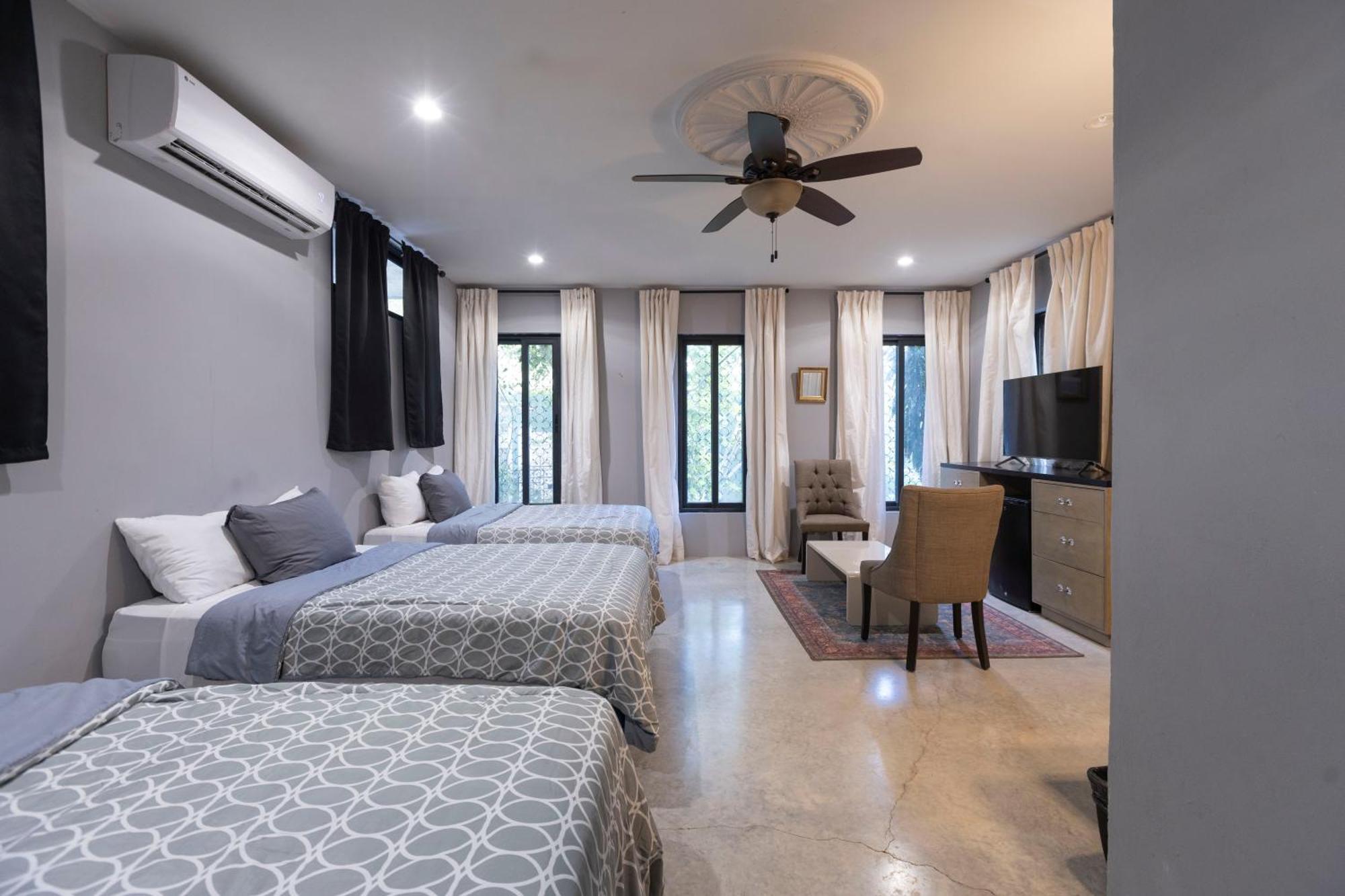 Pousada Casa Halo - Mansion, Nightclub, Pool, Sonos, Gated, Staff *