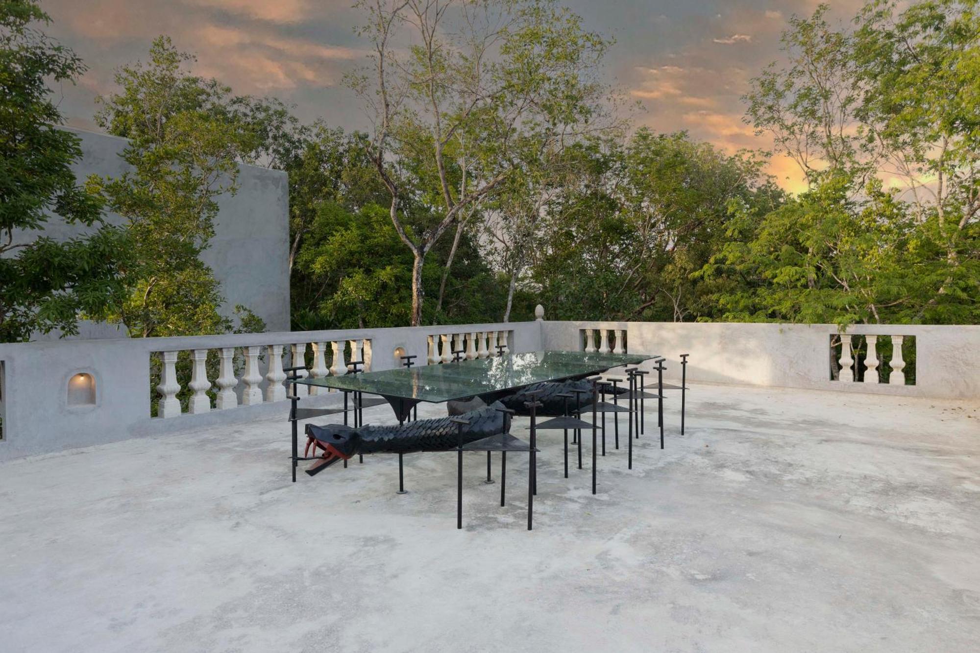 Pousada Casa Halo - Mansion, Nightclub, Pool, Sonos, Gated, Staff