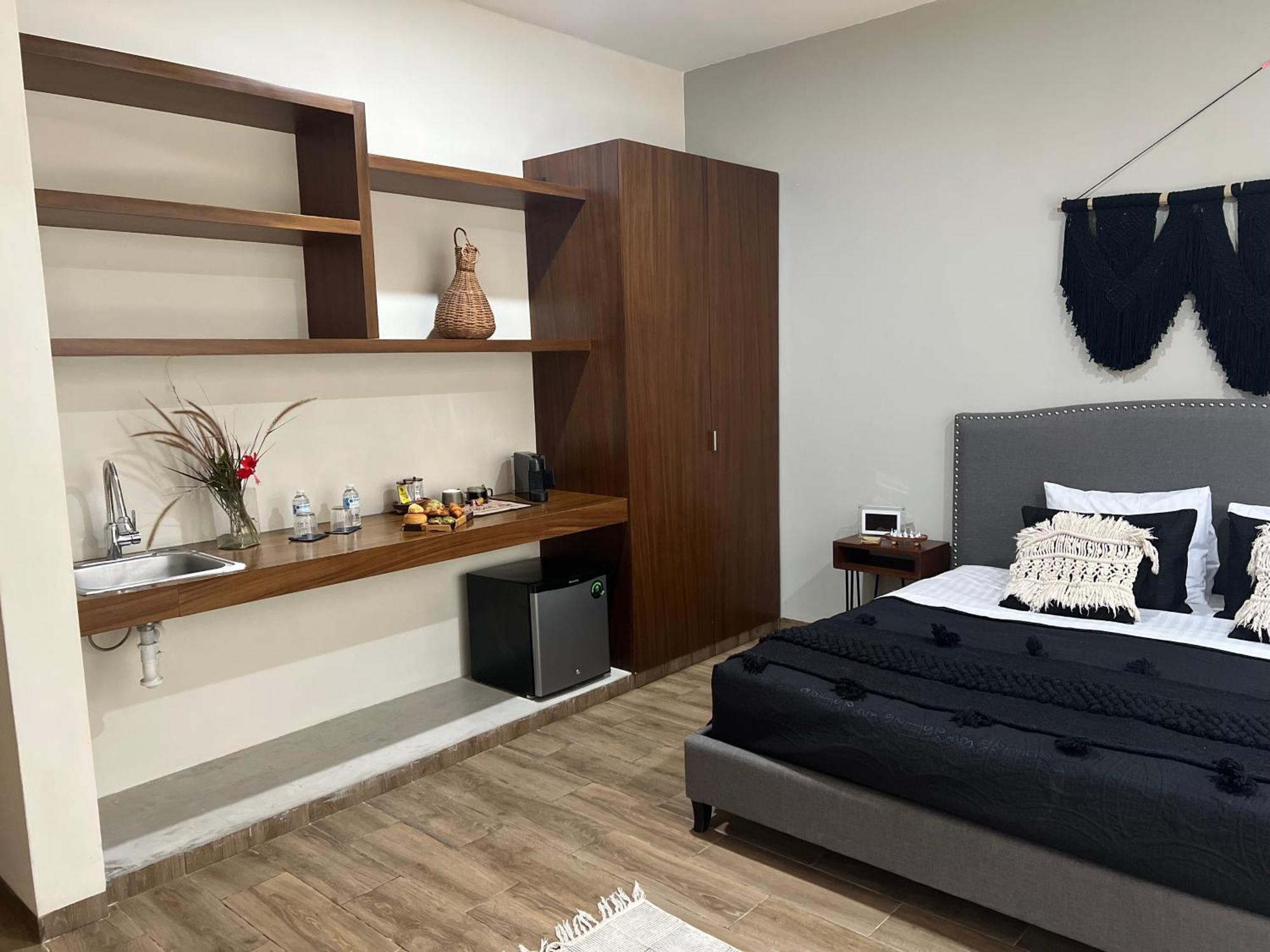 Zenda - Luxury Private Hotel