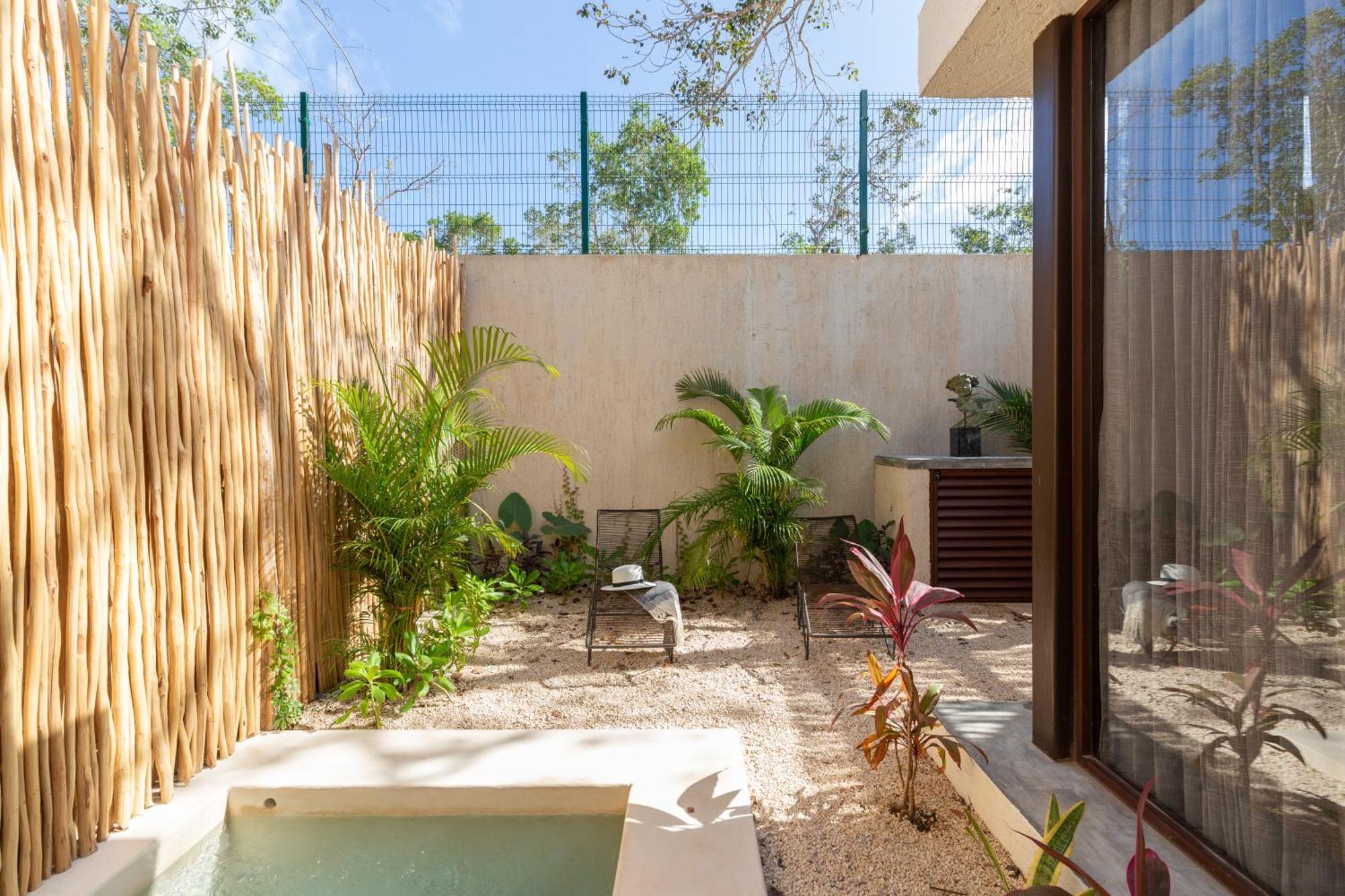Zenda - Luxury Private