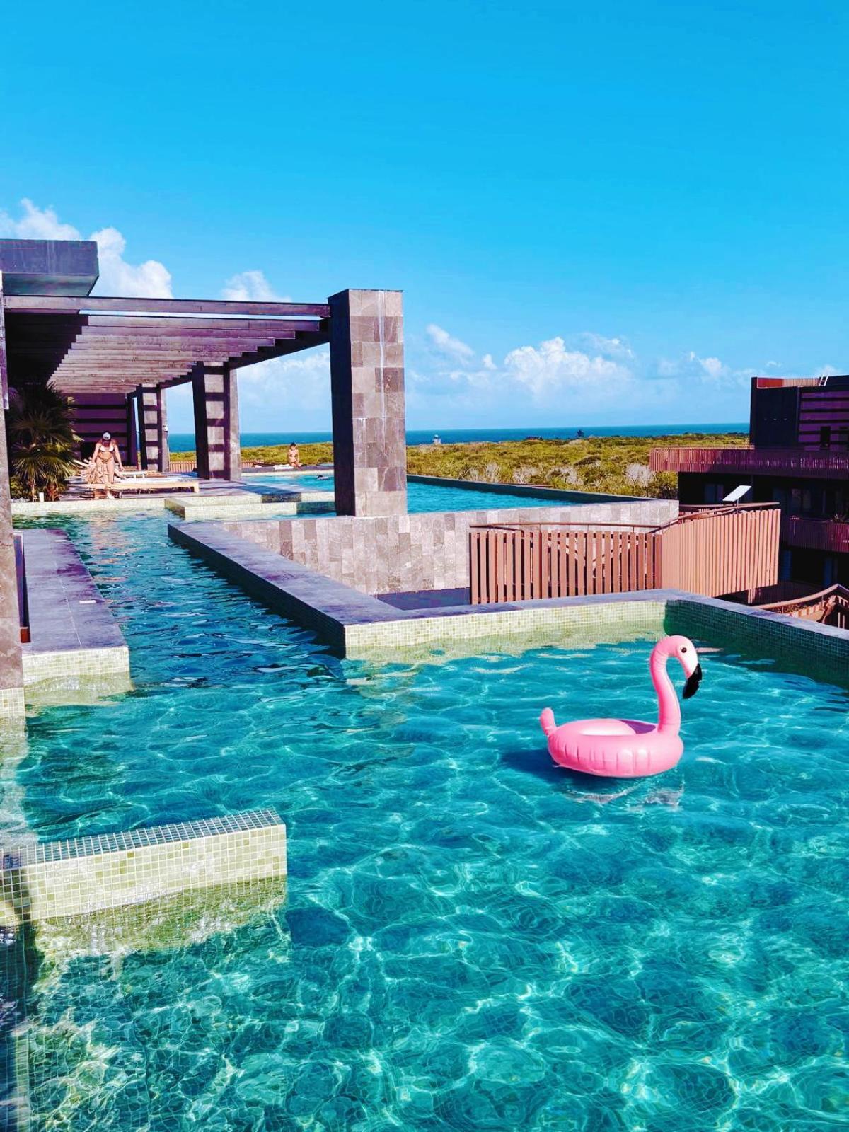 1-bd With Ocean View Rooftop Pool