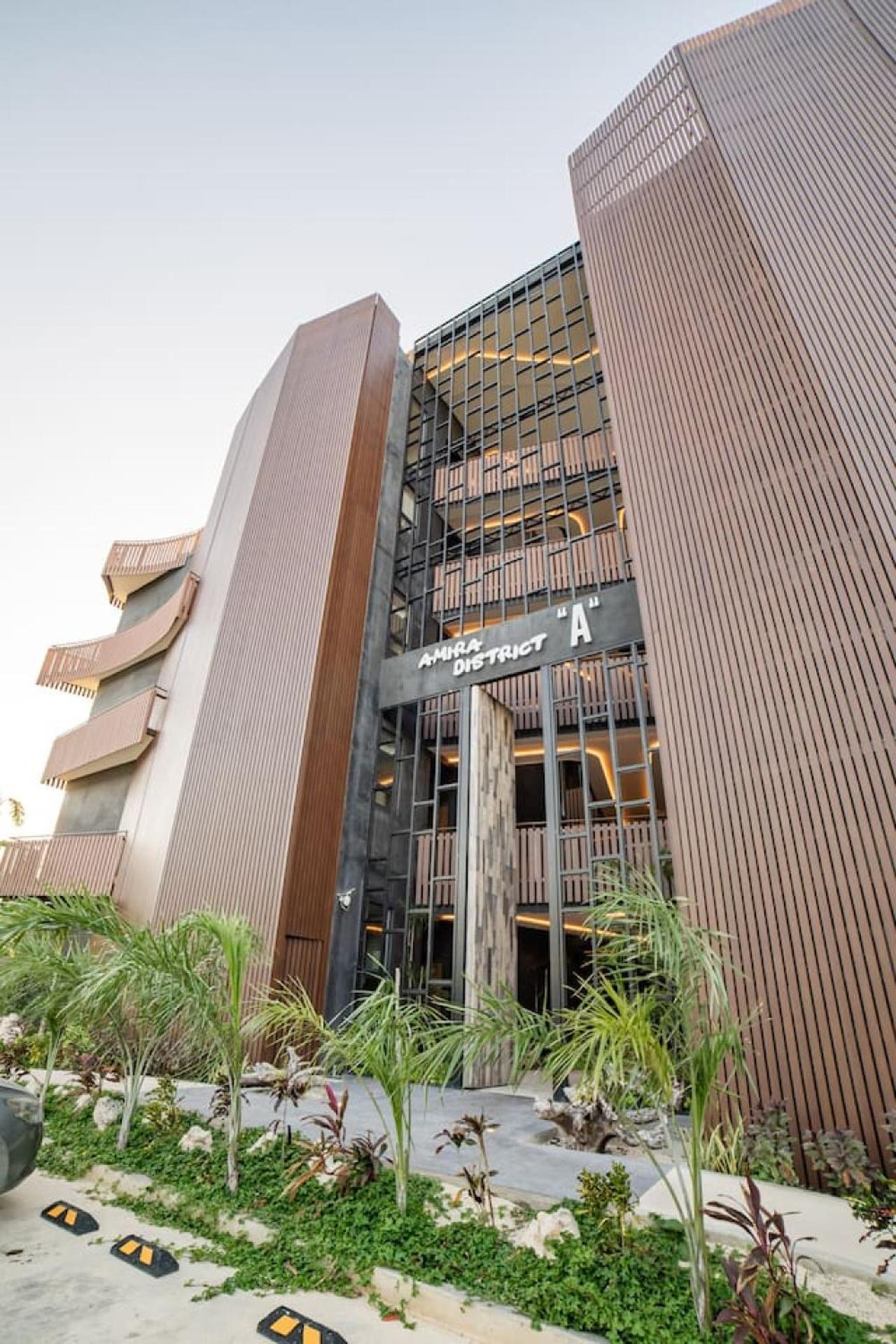 Apartment Luxury 3bd With Balcony And Rooftop Pool *