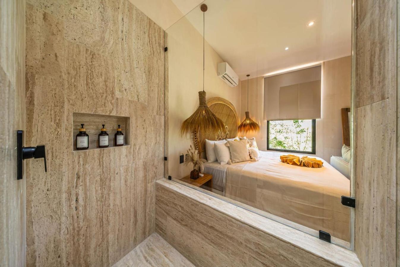 Apartment Two Level Penthouse W Rooftop Pool And Sunset