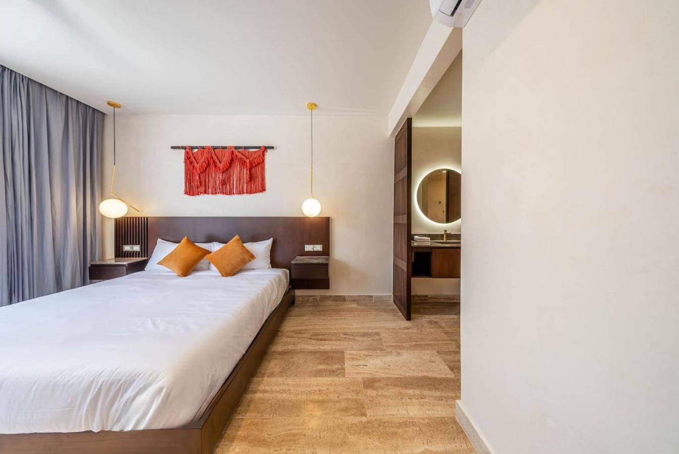 Elegant 2br W Rooftop Pool Close To Holiday home Tulum