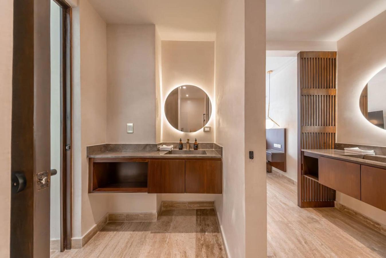 Elegant 2br W Rooftop Pool Close To * Tulum