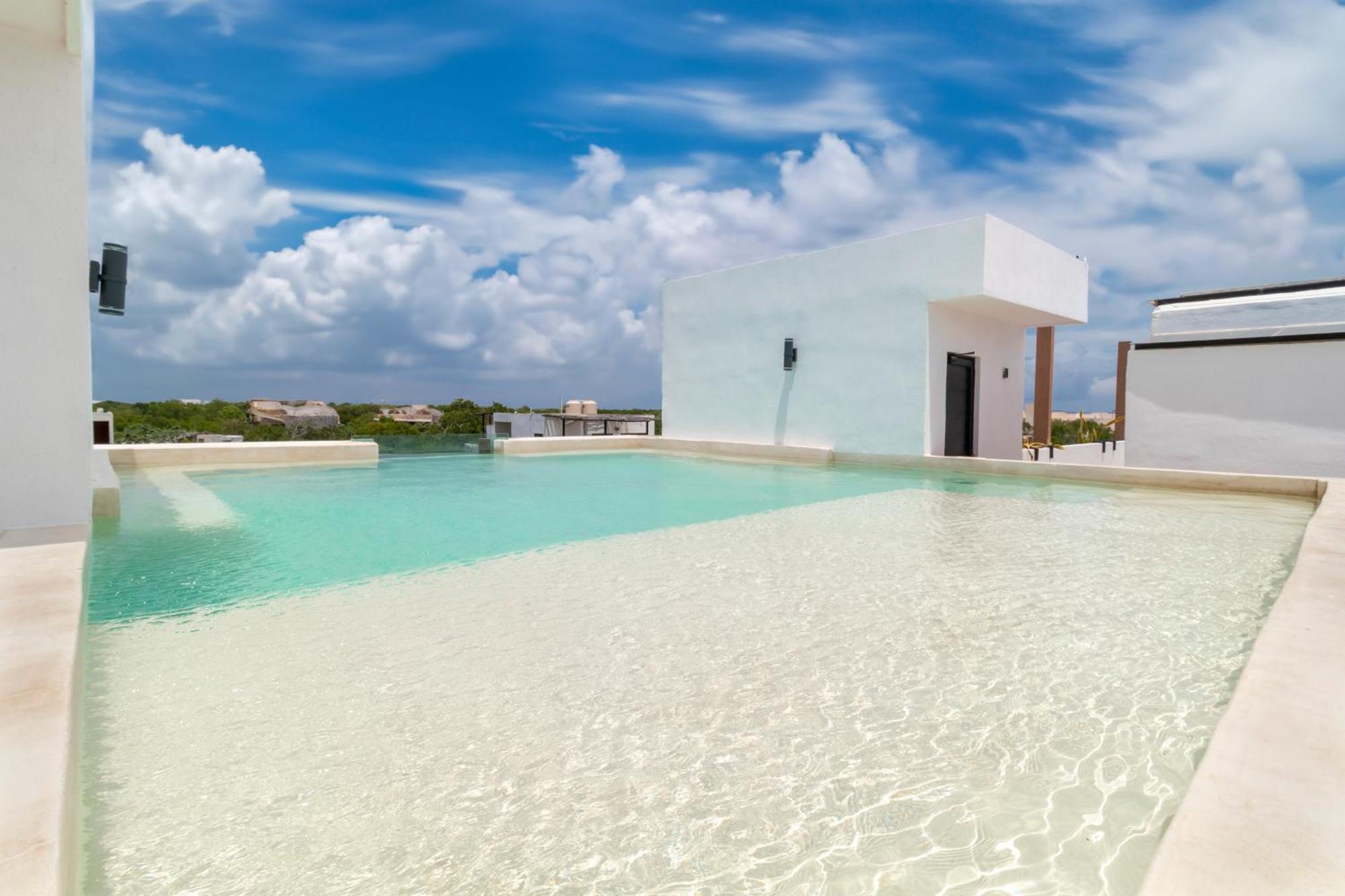 With Private Rooftop In Tulum, 2 Br * Tulum