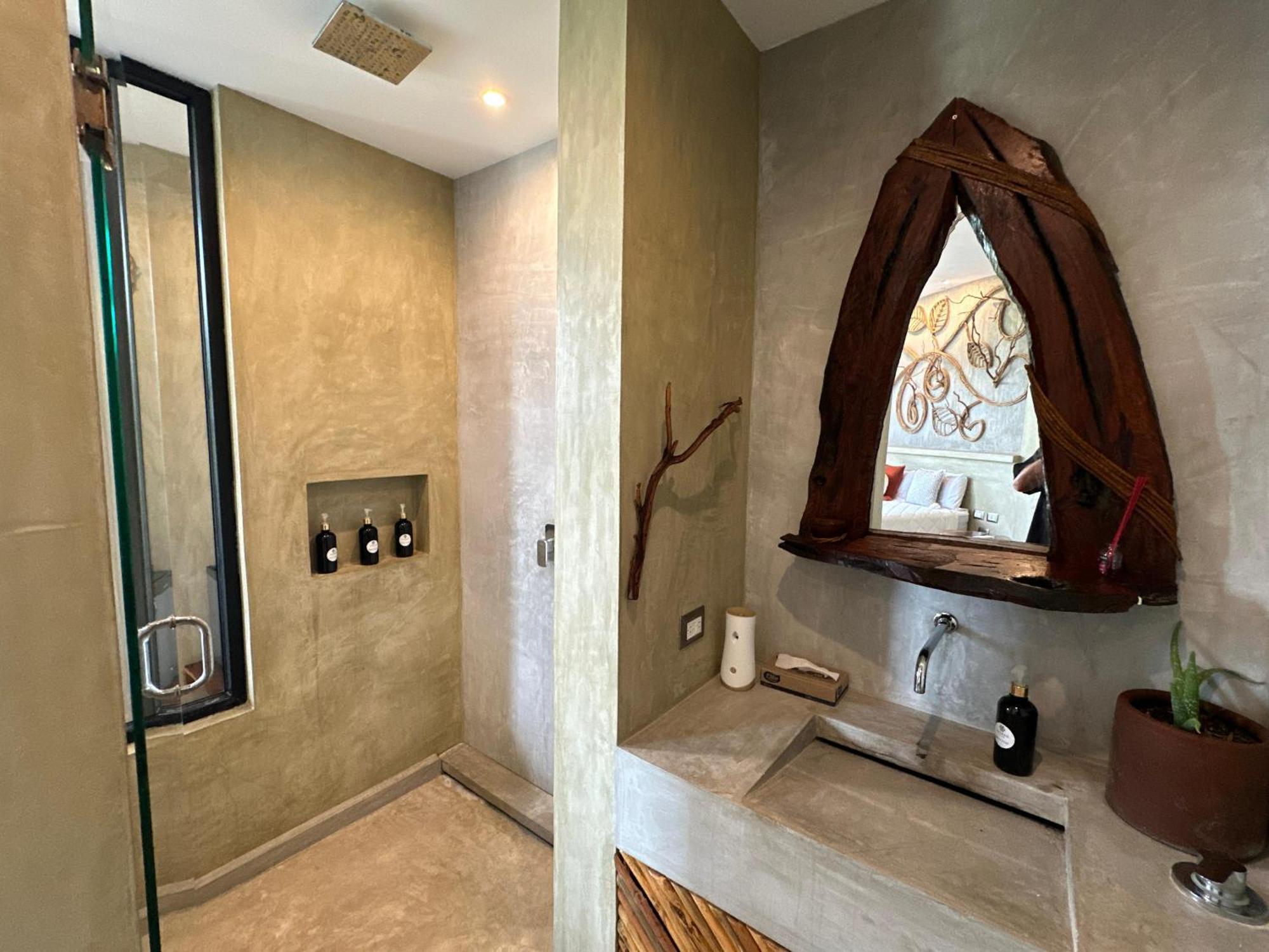 Xkeban Adults-Only Weekend Party 4*