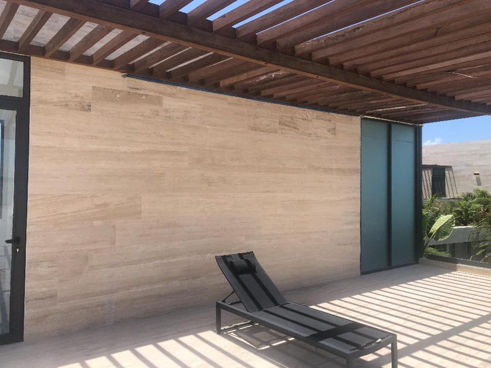 Plunge Pool Duplex Ph With Club Shuttle And Gym