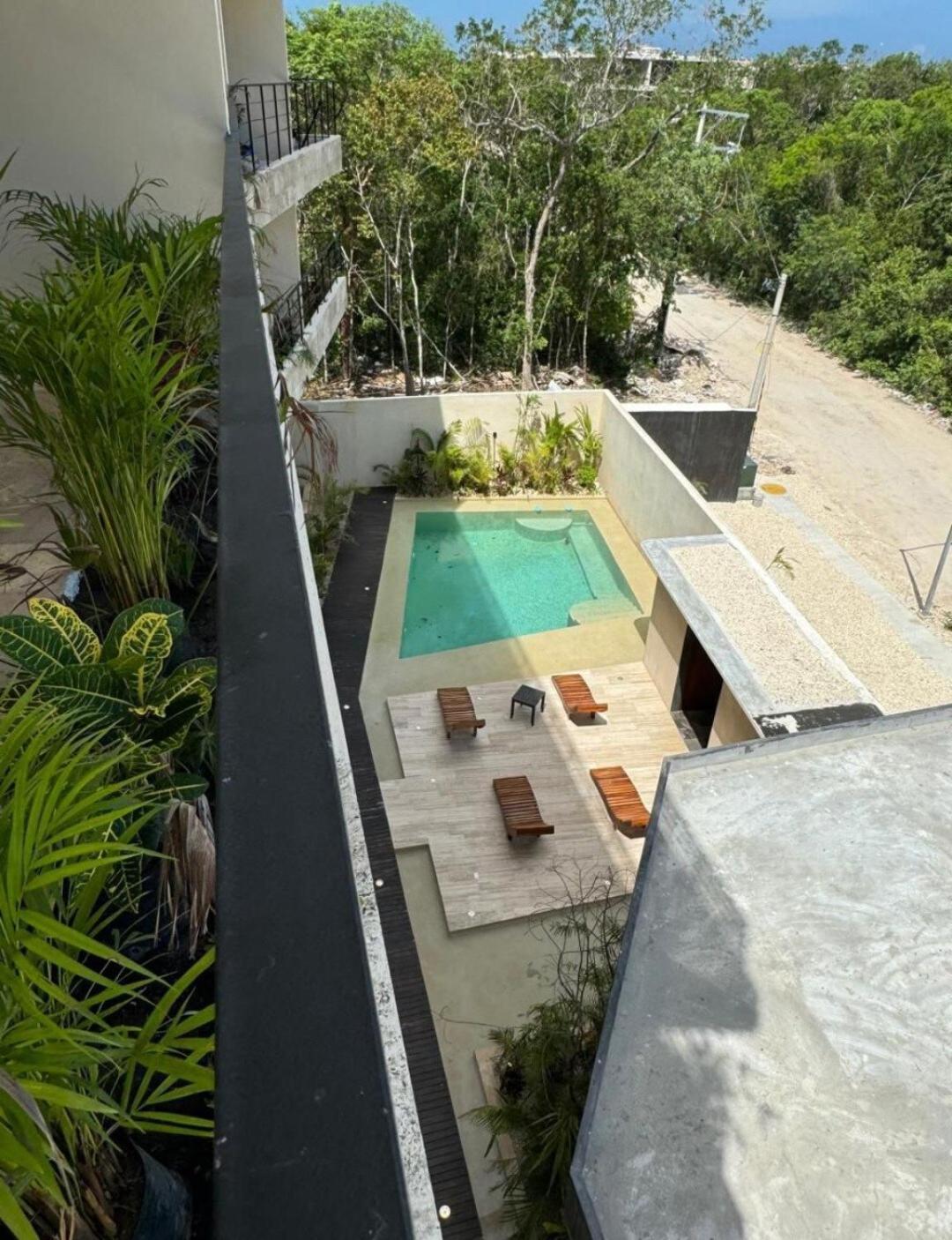 Close To The Quiet Modern Laundry Roof Pool *