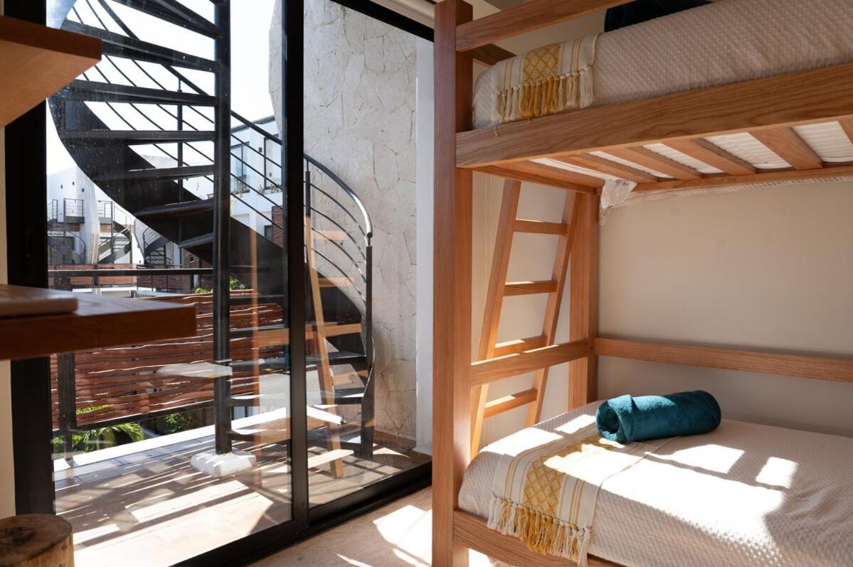 Ph 3br Jacuzzi Club Pass *