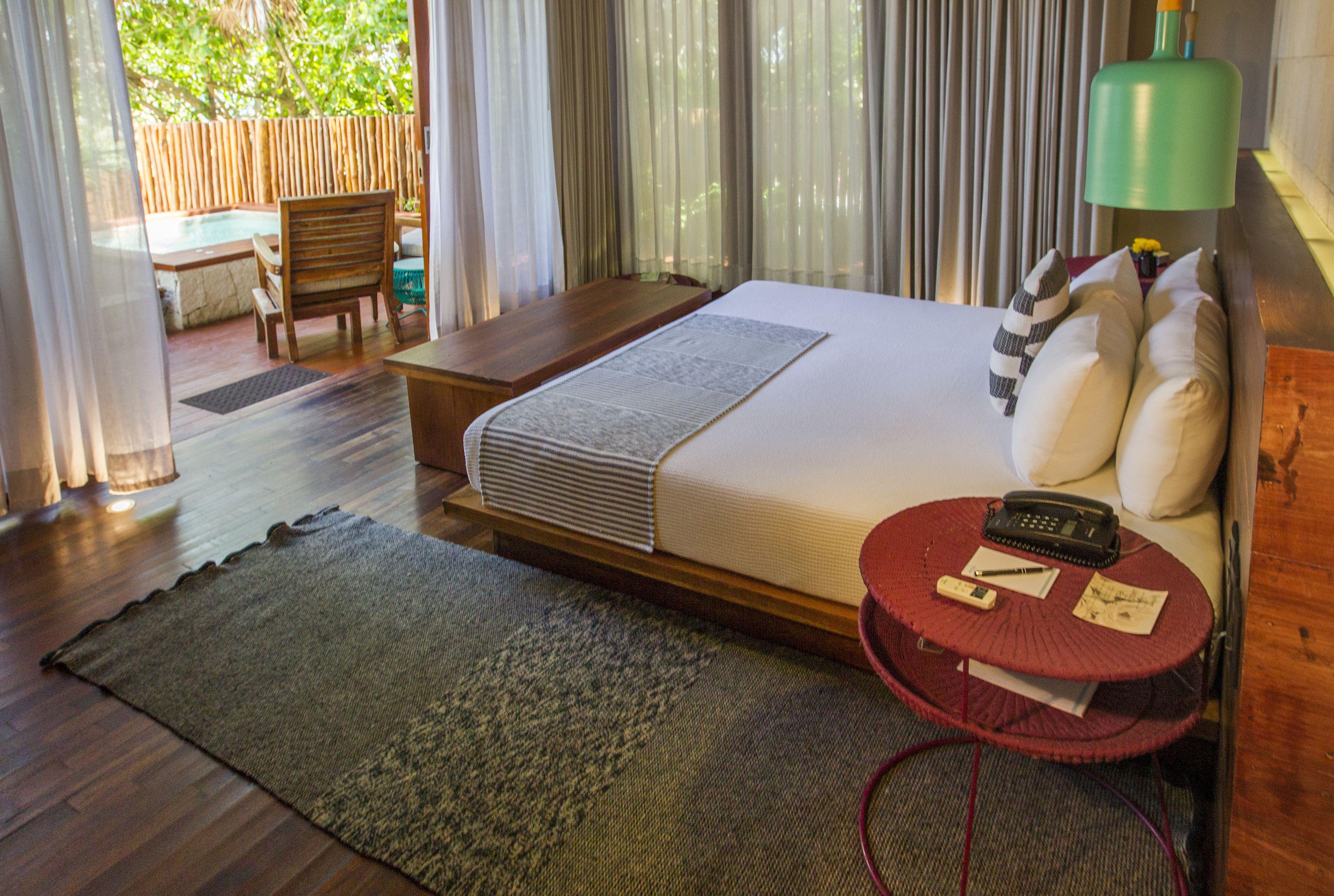 Mi By La Zebra, An Slh (adults Only)