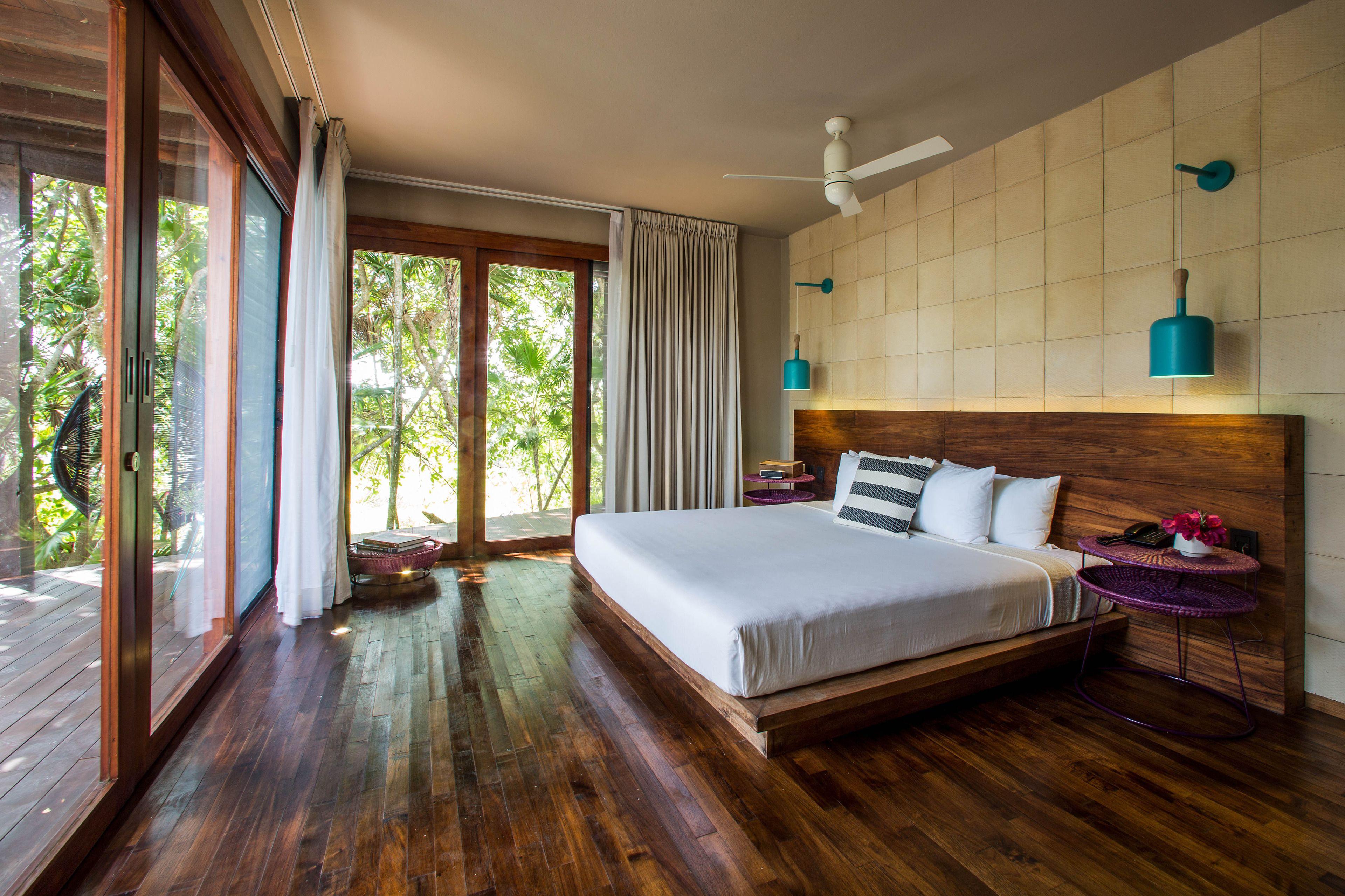 Mi By La Zebra, An Slh (adults Only)