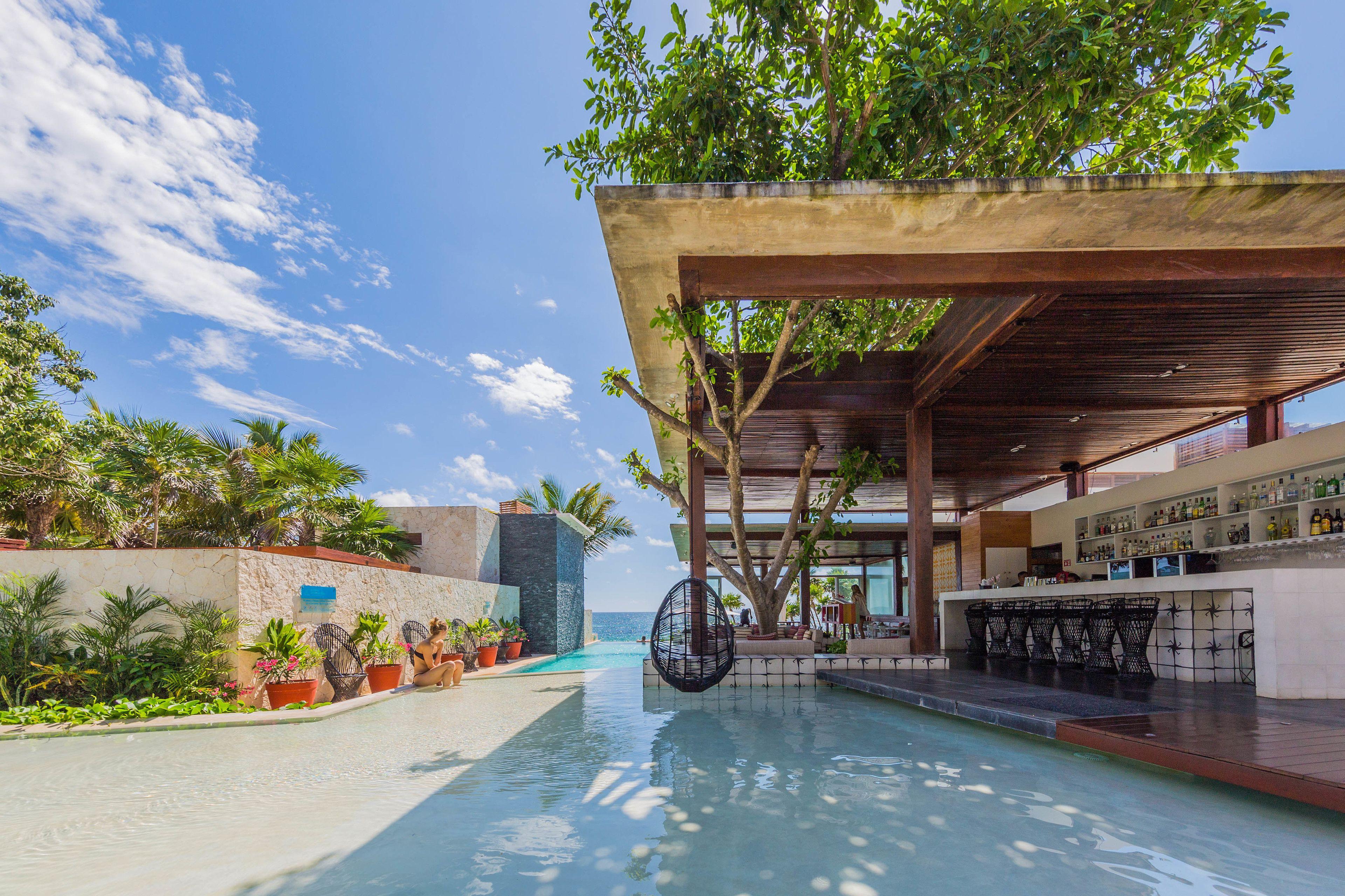 Mi By La Zebra, An Slh (adults Only)