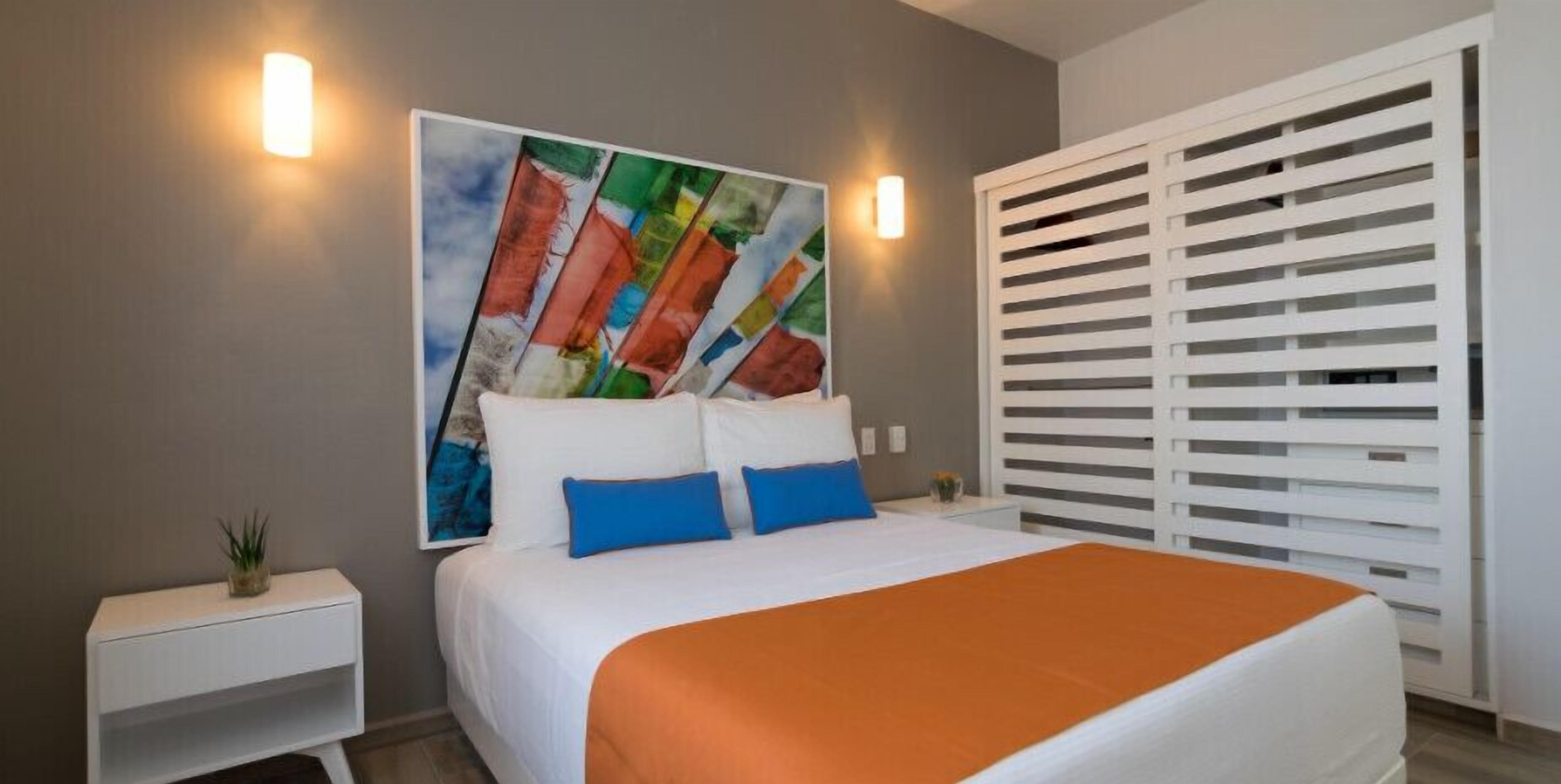 Azura Boutique Hotel 4*