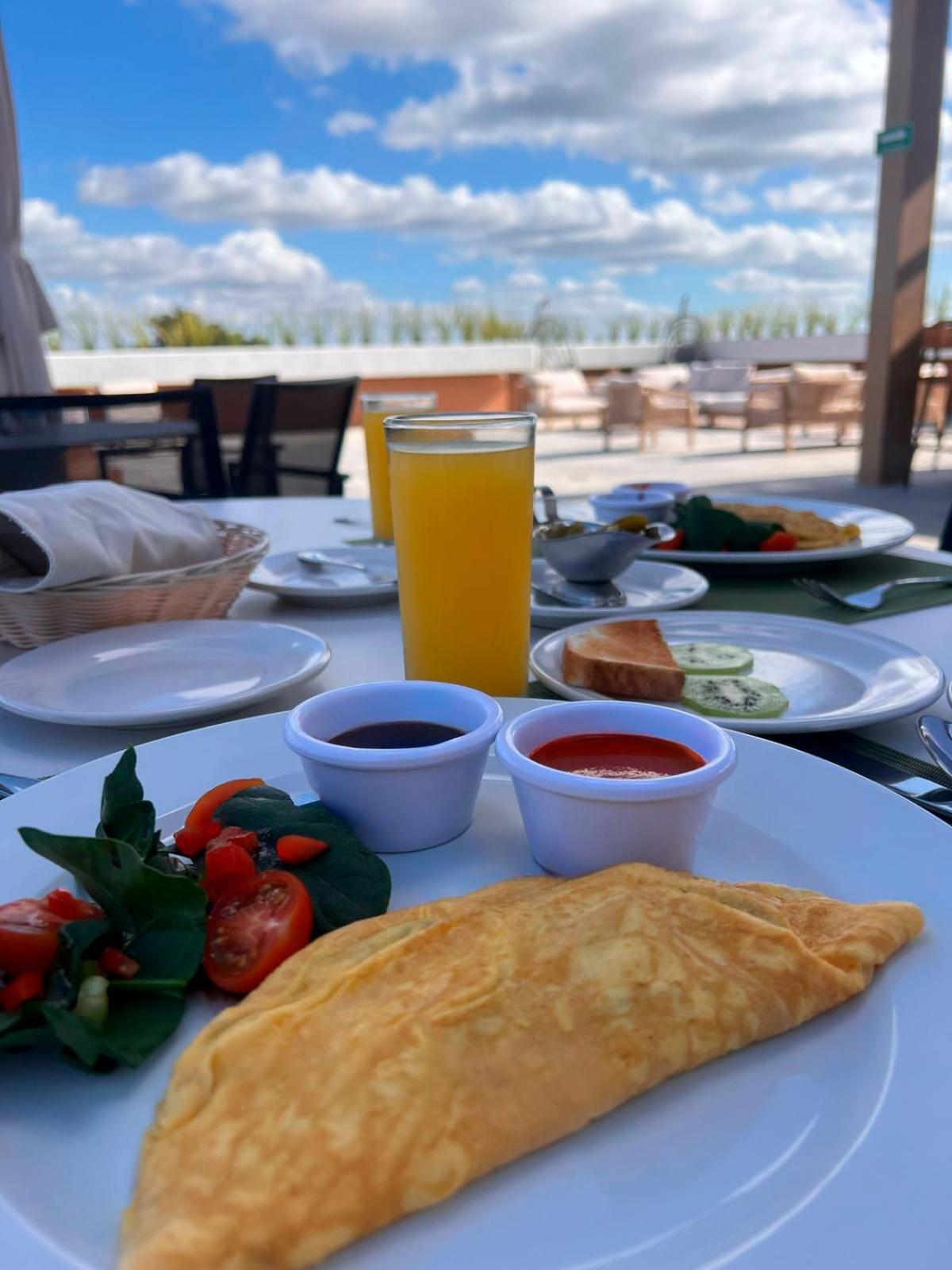 Mundo Maya Aeropuerto 3*