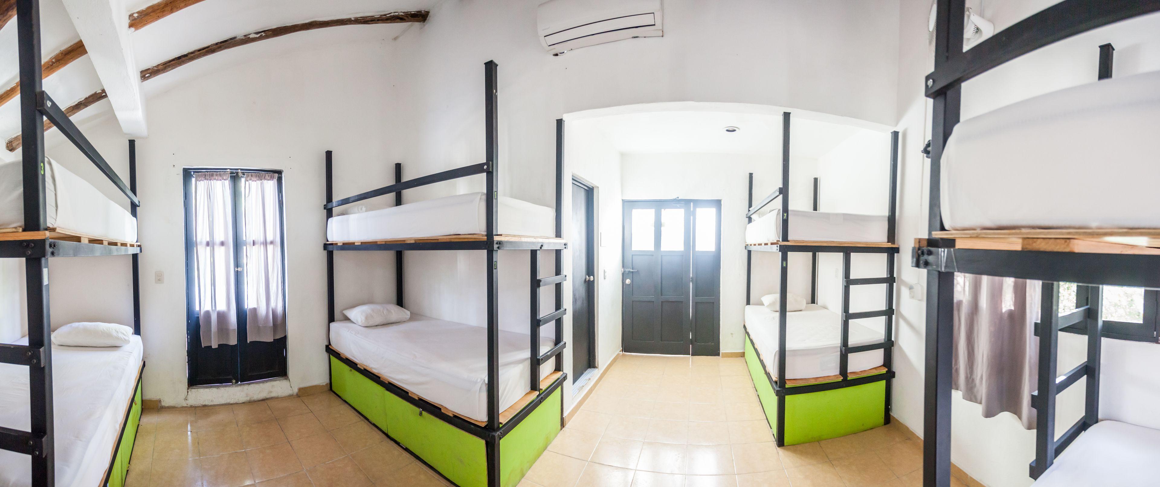 Che & Bar Adults Only Hostel *