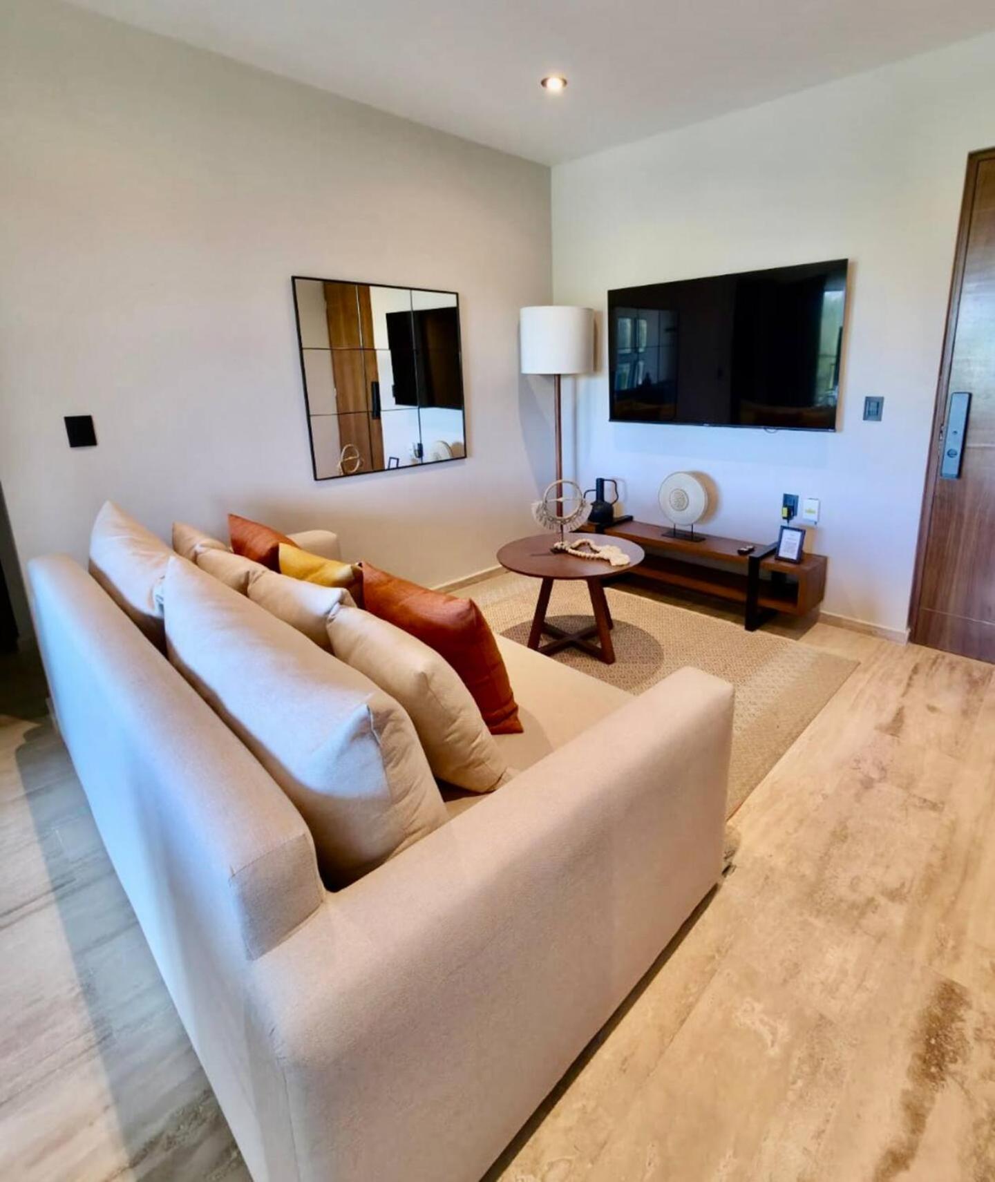 3br In Tuk Pool, Padel & Balcony Holiday home *