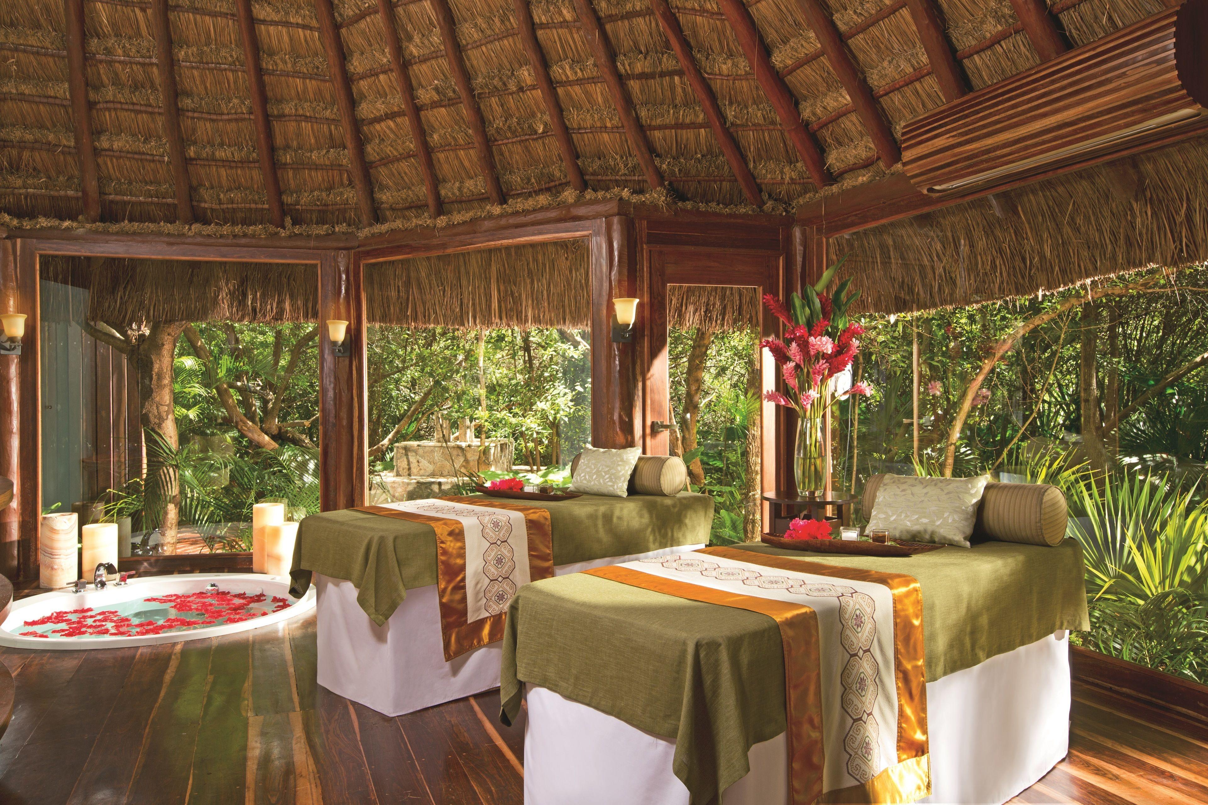 Dreams & Tulum