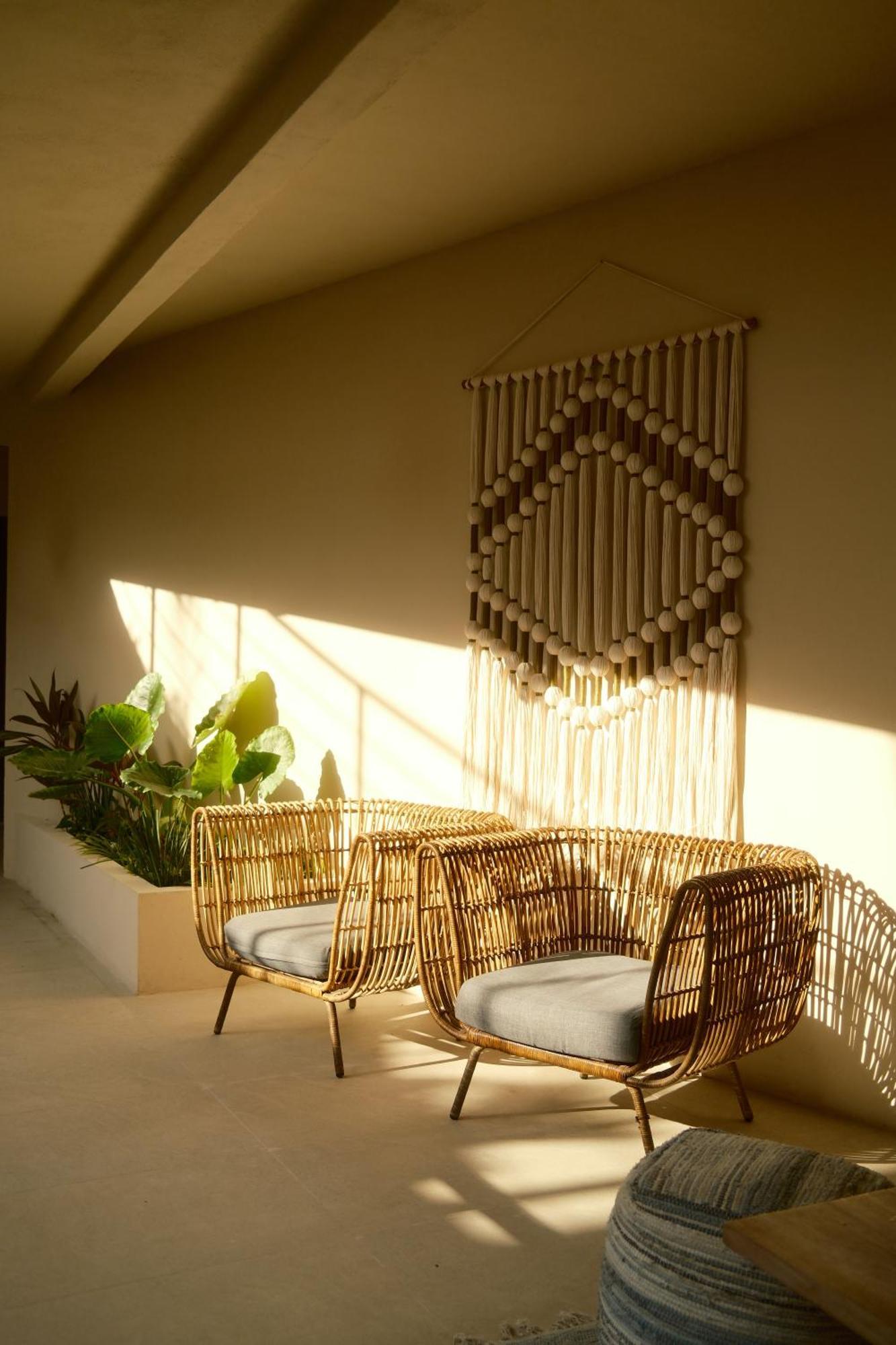 Downtown Penthouse With Private Pool, Rooftop Pool And Gym, Short Distance From Beaches, Restaurants & Nightlife Apartment *