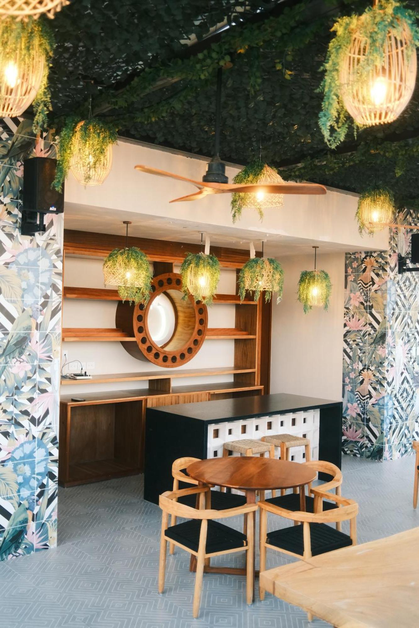 Apartment Downtown Penthouse With Private Pool, Rooftop Pool And Gym, Short Distance From Beaches, Restaurants & Nightlife