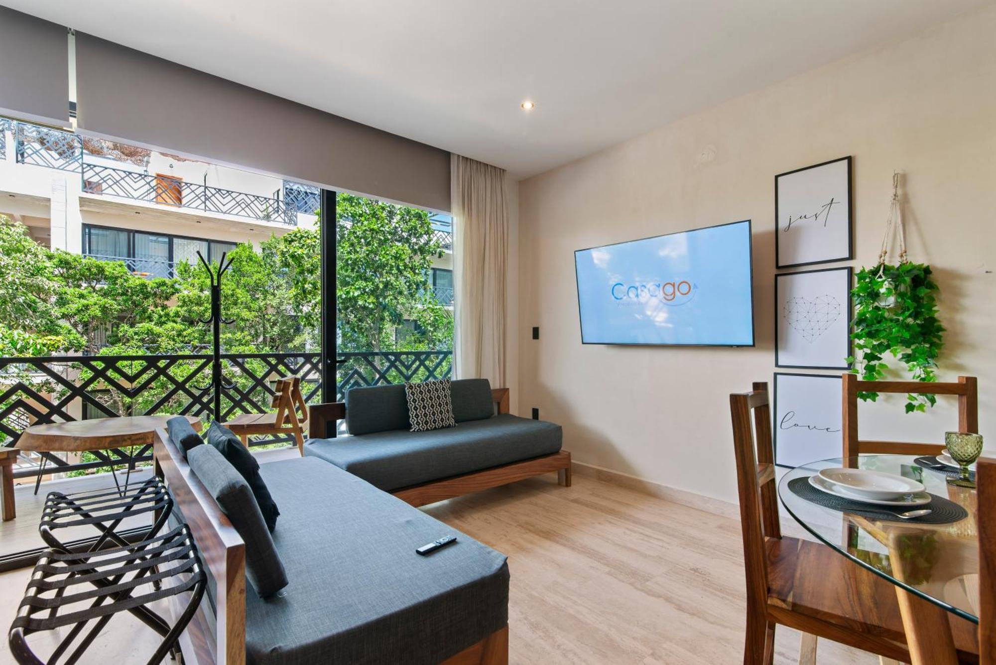 Holiday home Unwind | Private Balcony & Rooftop Pools | Casago *