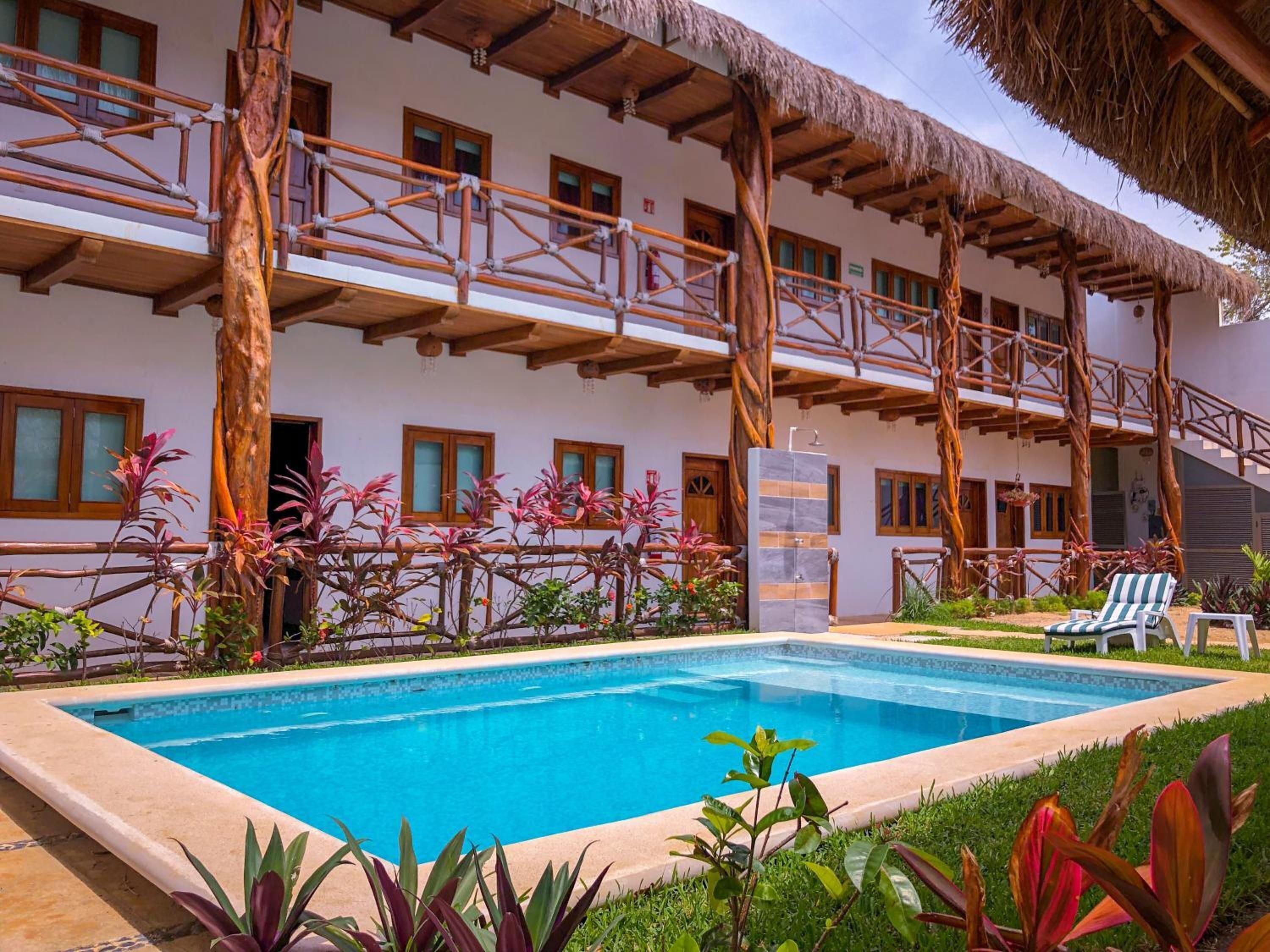 Hotel Hacienda Dos Ojos Tulum