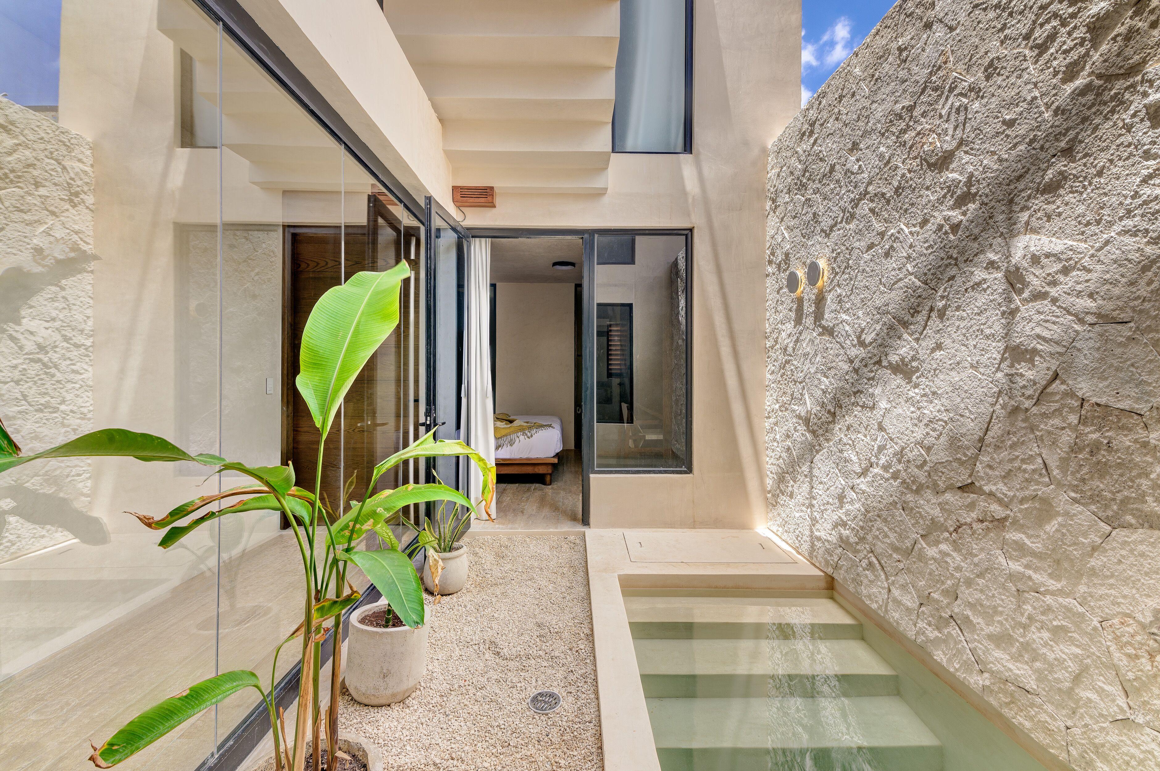 Eterna Hotel 4*