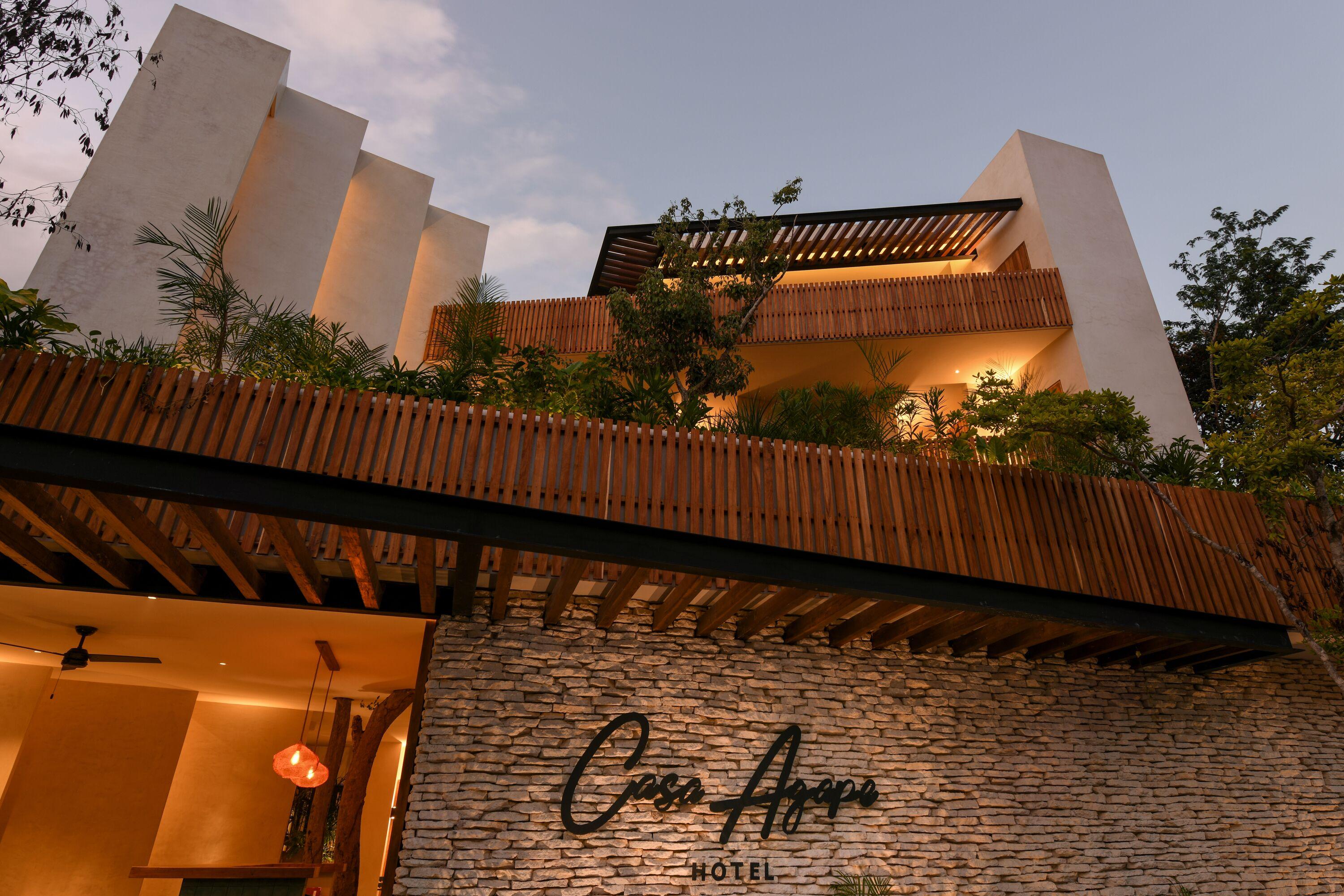 Hotel Casa Agape Boutique Rooftop Pool & Club Access