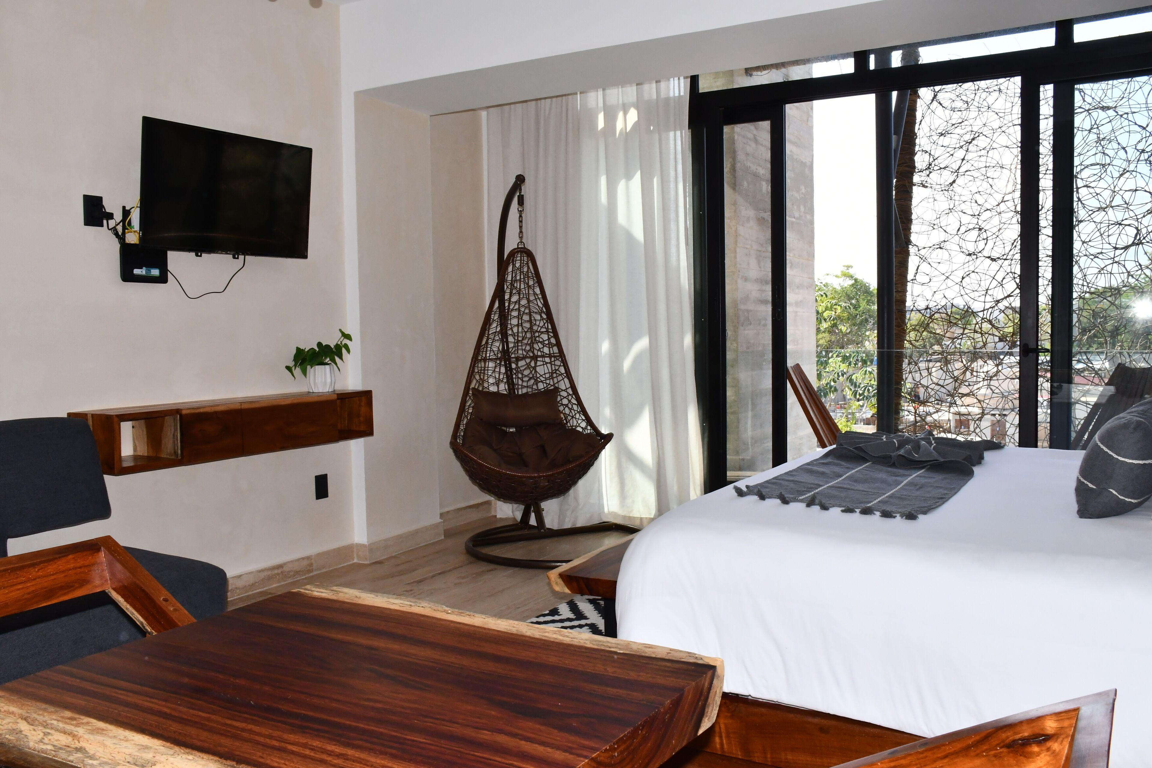 Hotel Palais By The Spot