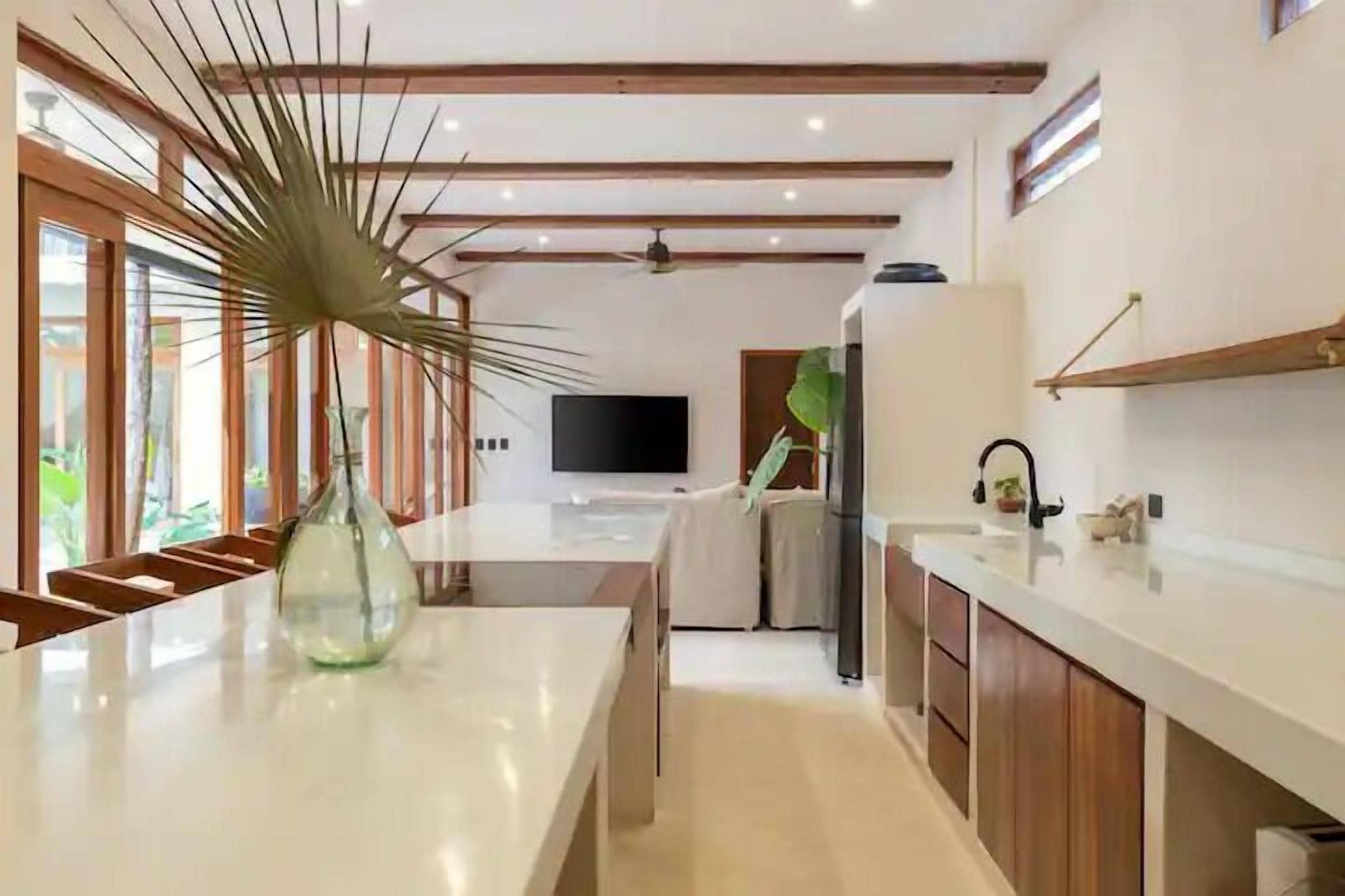 Hotel Sanah 4*
