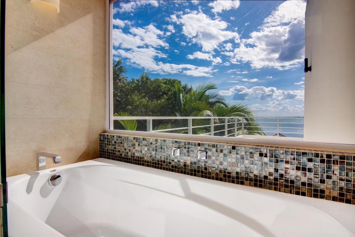 Beachfront Luruxy In Tulum