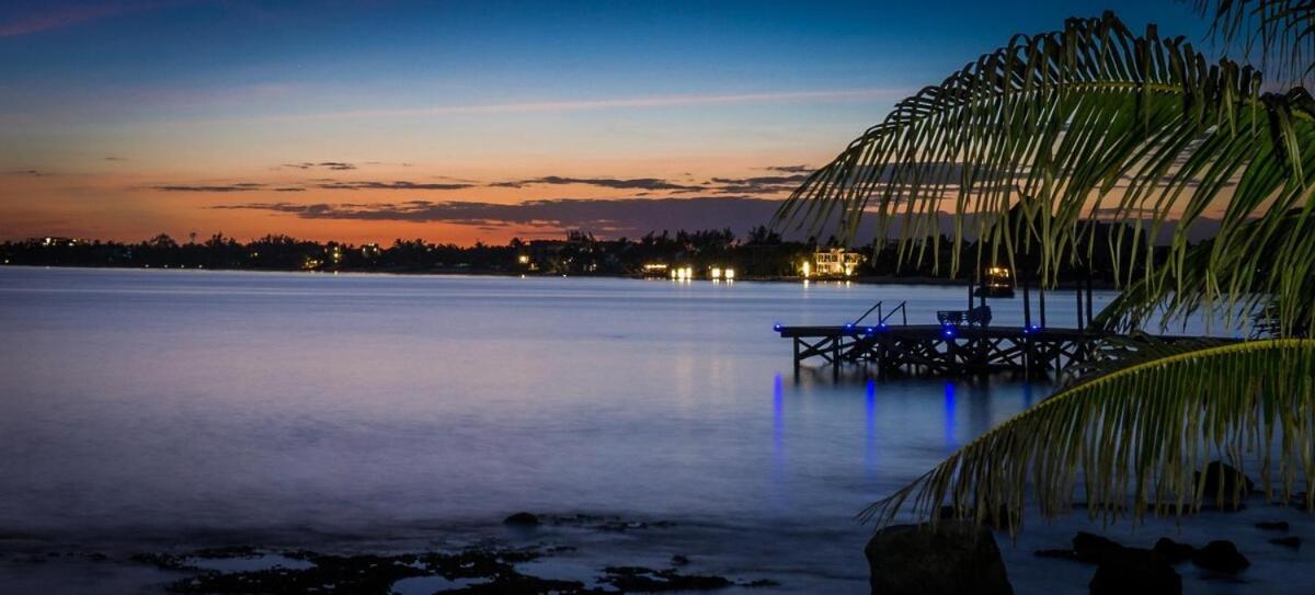 Beachfront Luruxy In