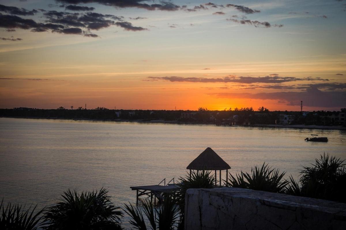 Beachfront Luruxy In Villa *