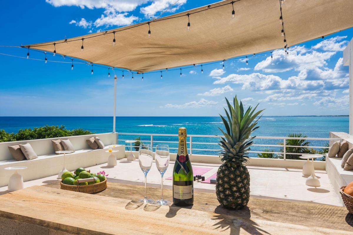 Villa Beachfront Luruxy In