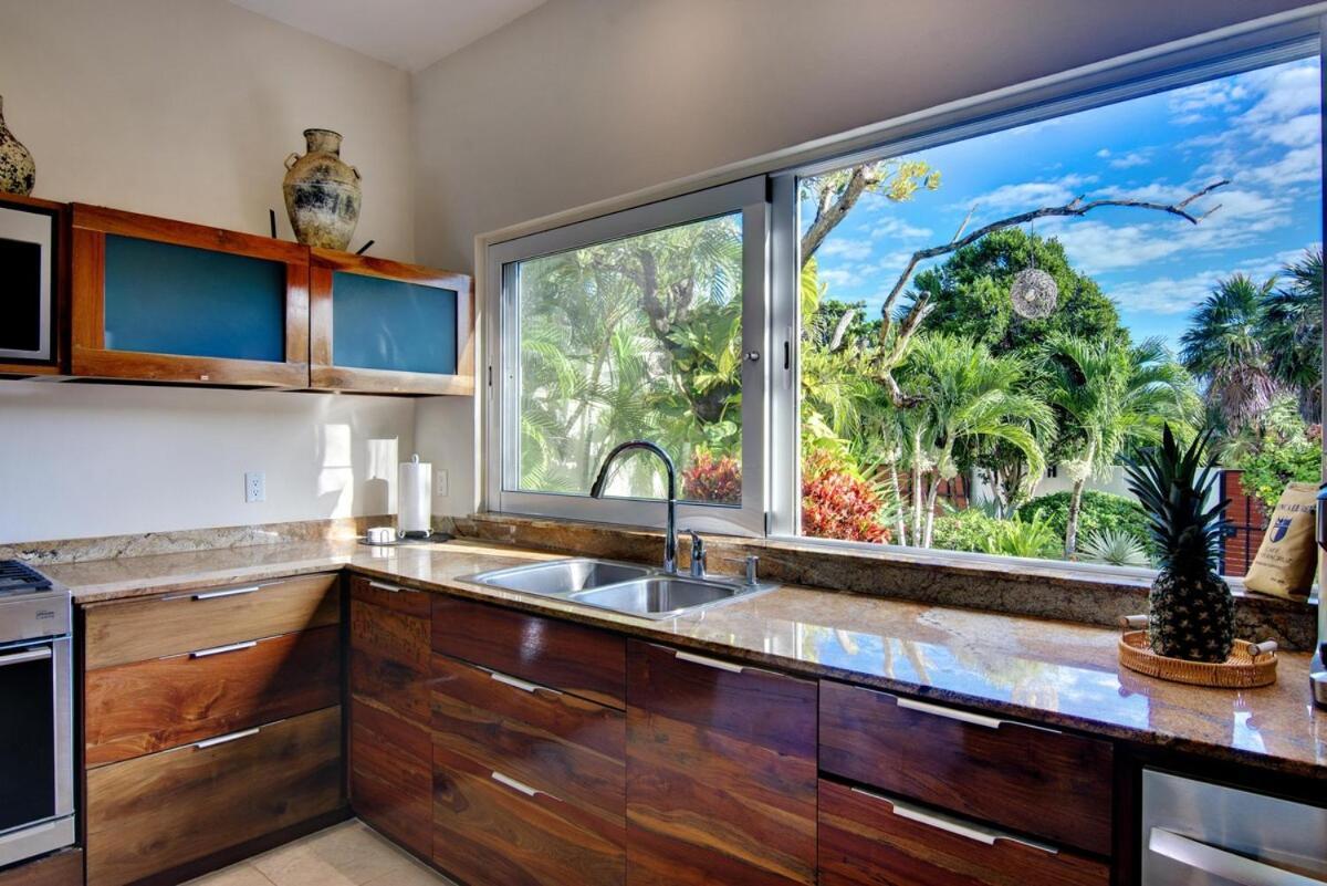 Beachfront Luruxy In Tulum