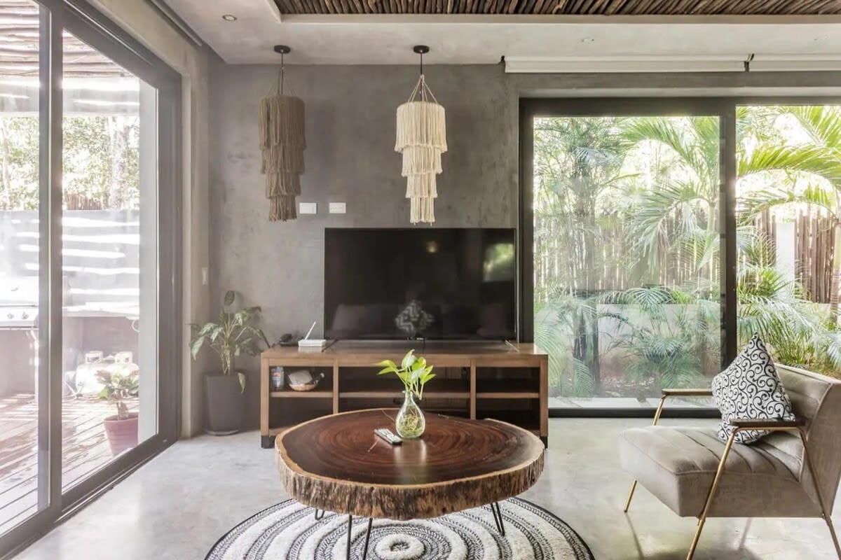 Mayan Culture With Rooftop Pool