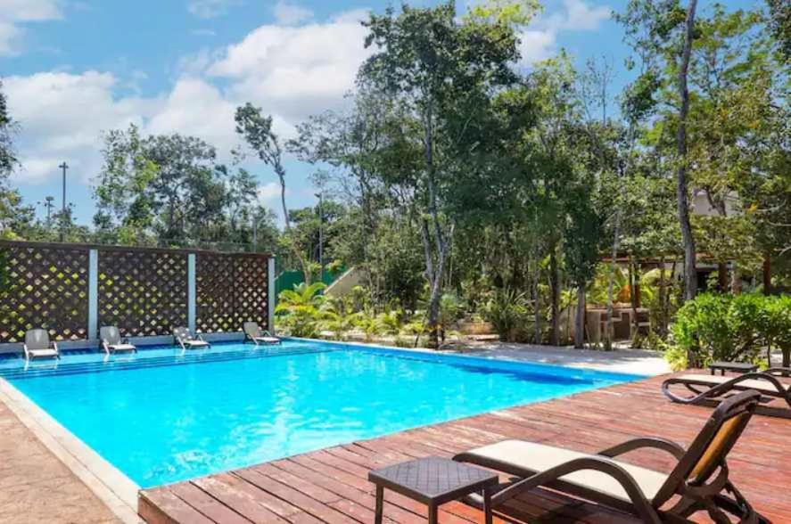 Mayan Culture With Rooftop Pool