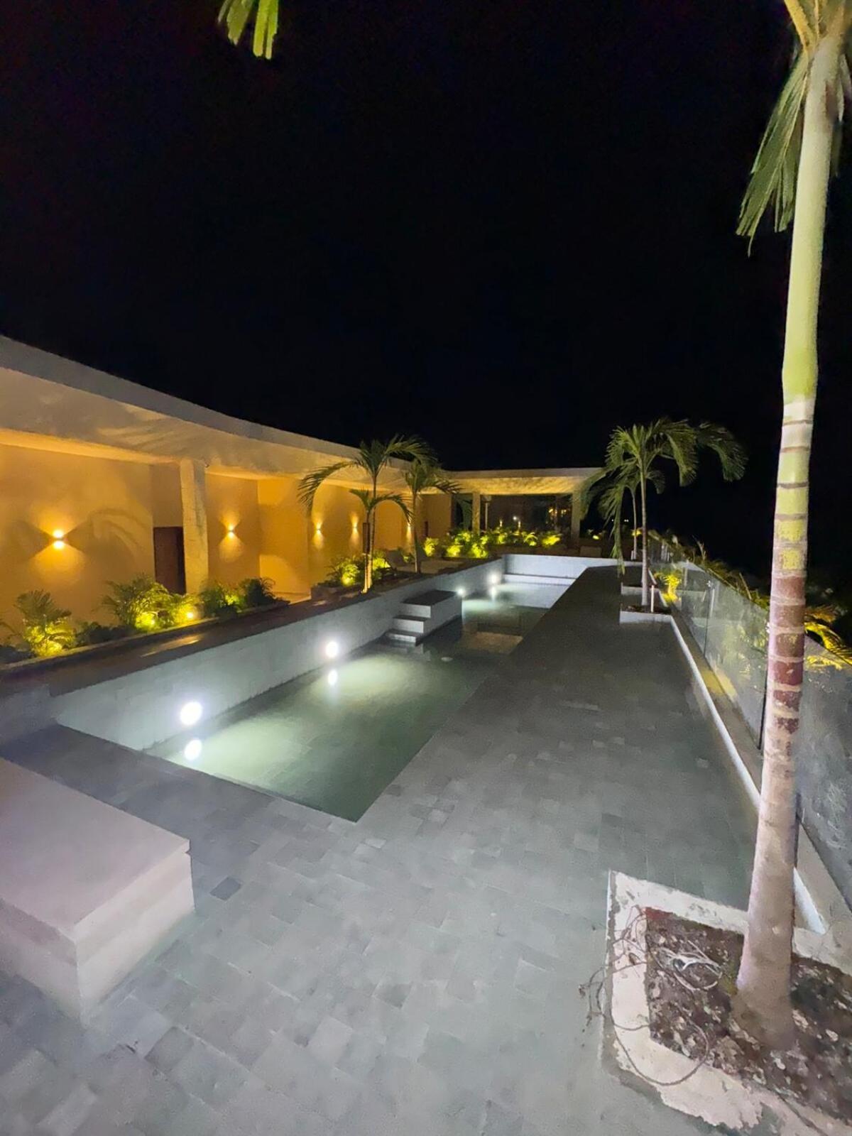 Private Jacuzzi Jungle View In La Veleta Tulum