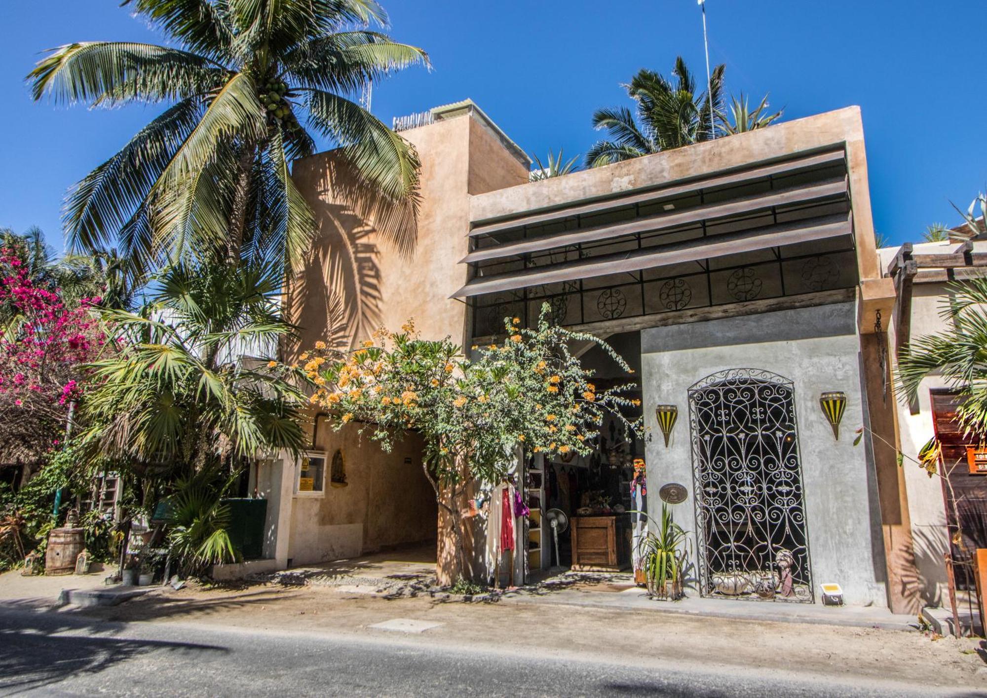 Hotel La Del Sol Boutique