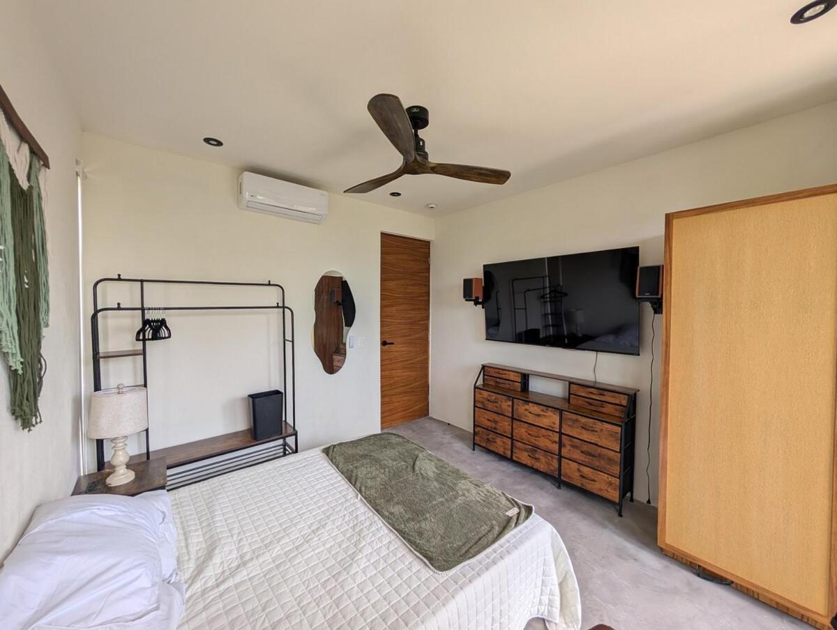 2 Bdrm-2 Baths For Groups & Music Lovers Apartment *