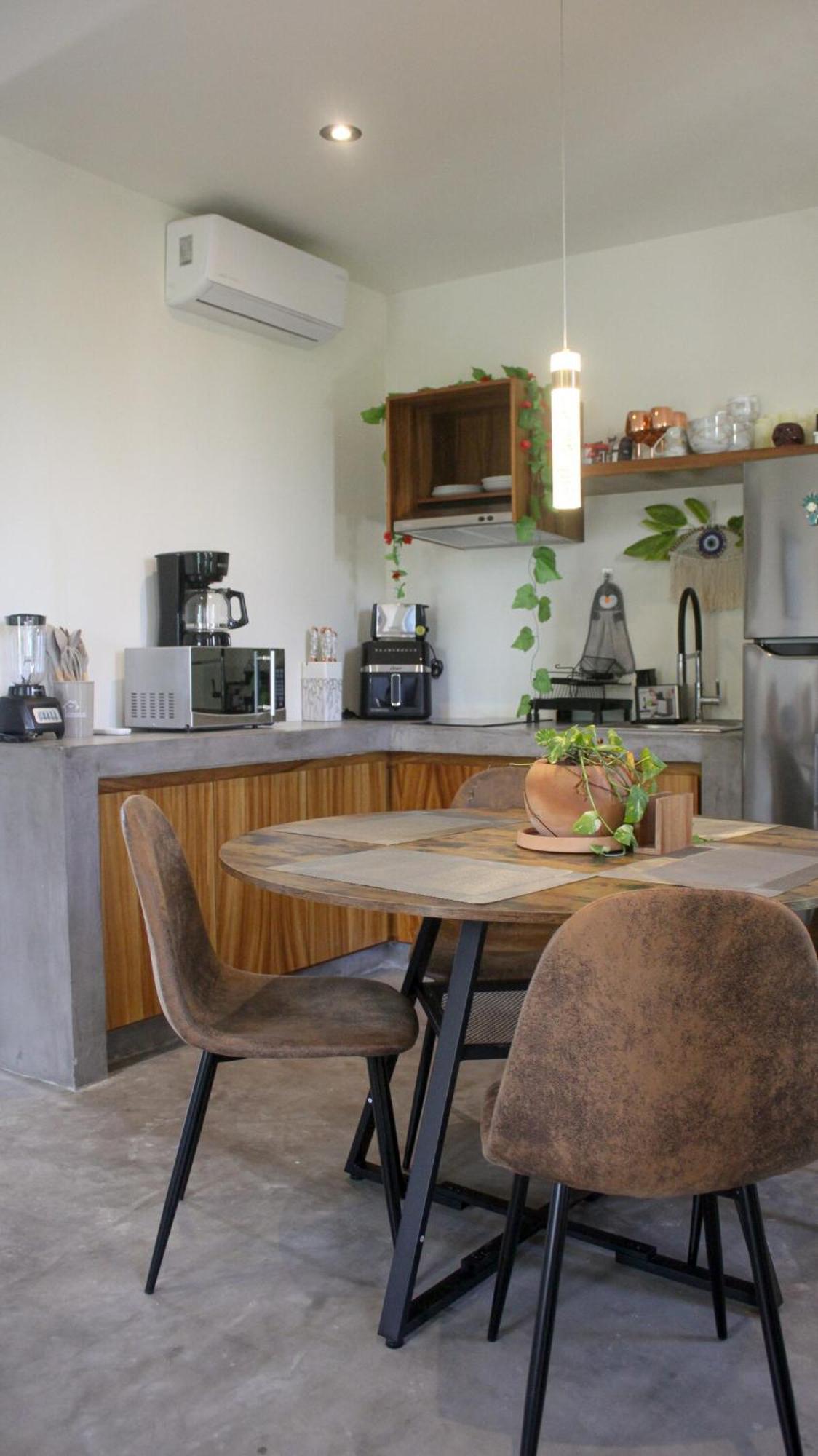 2 Bdrm-2 Baths For Groups & Music Lovers Apartment