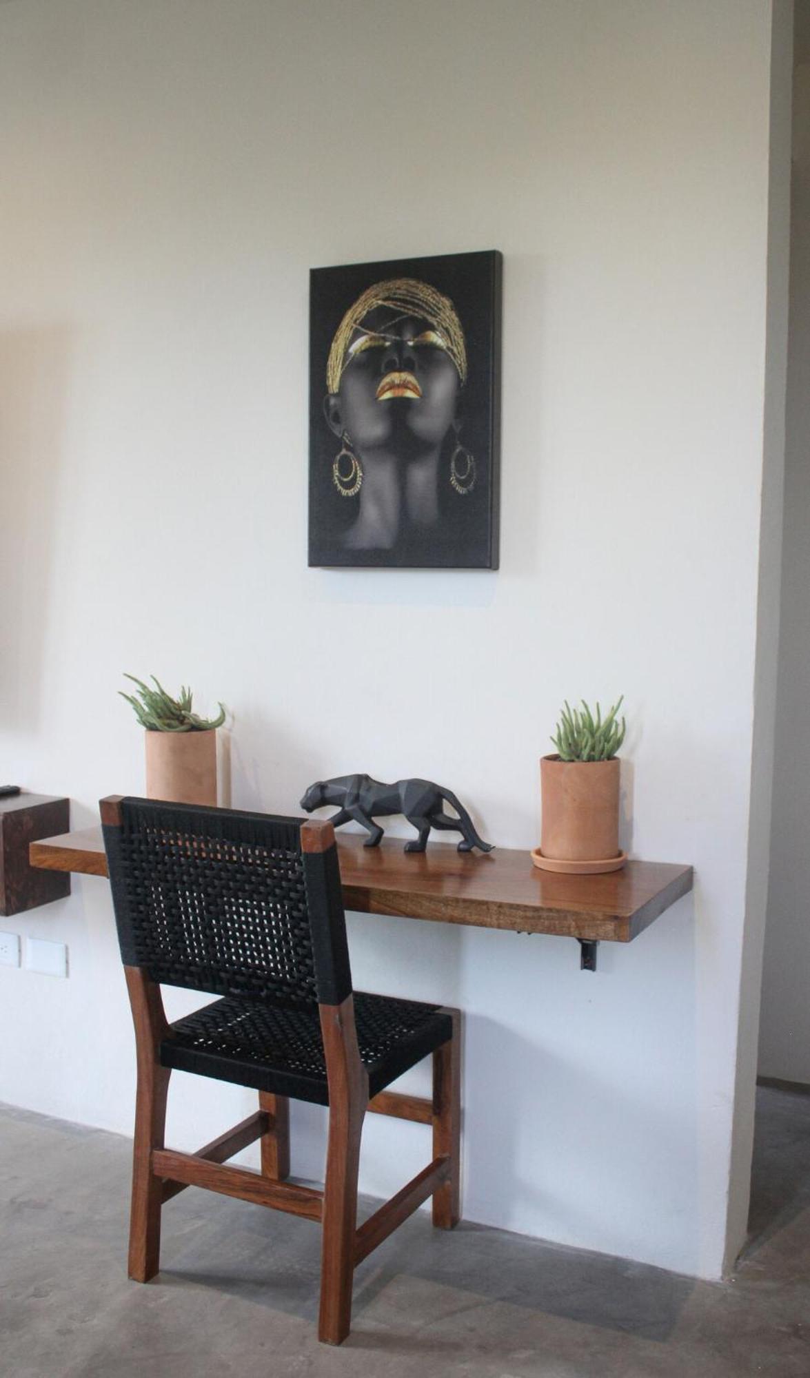 2 Bdrm-2 Baths For Groups & Music Lovers Apartment