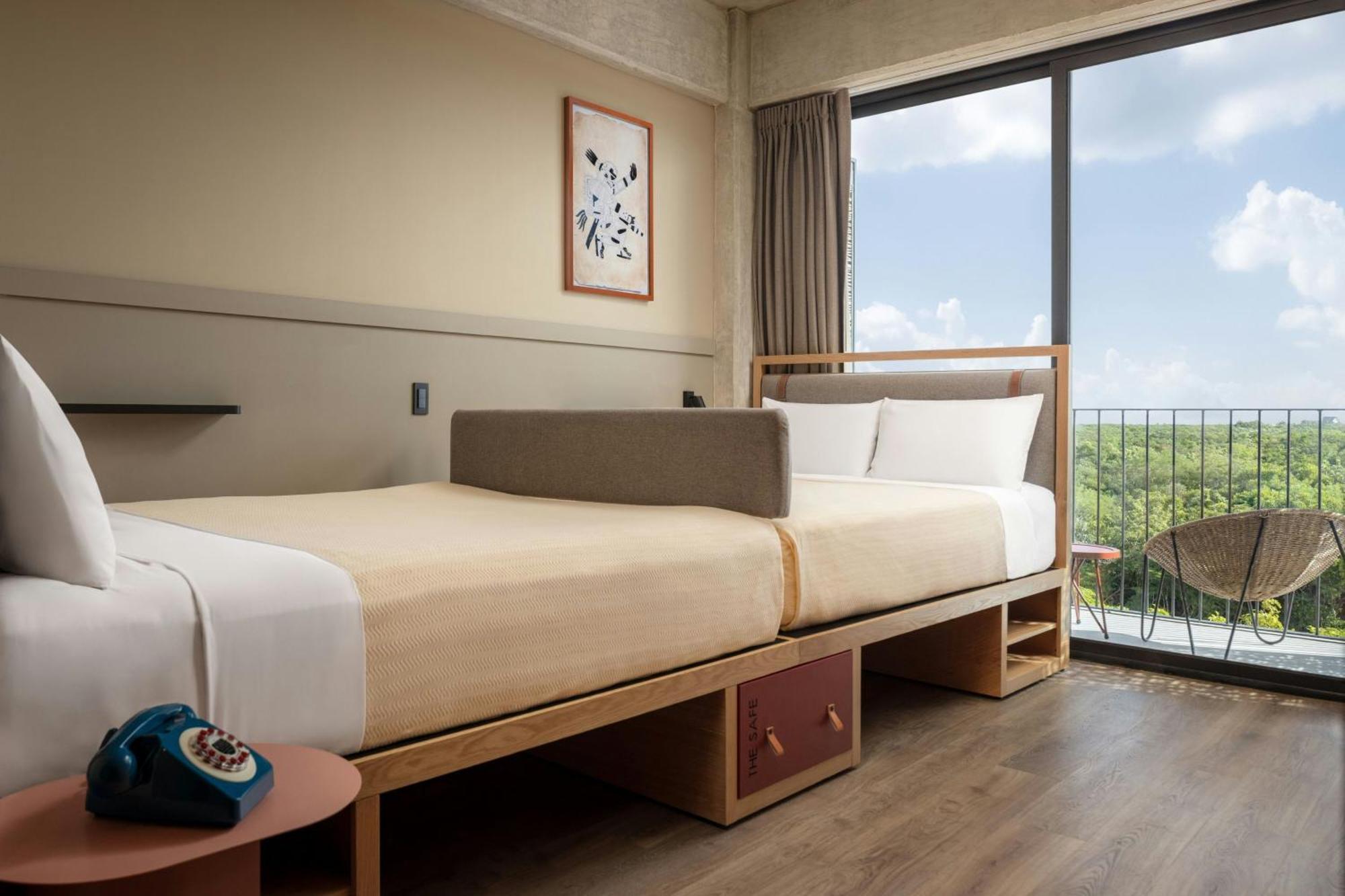Moxy 3* Tulum